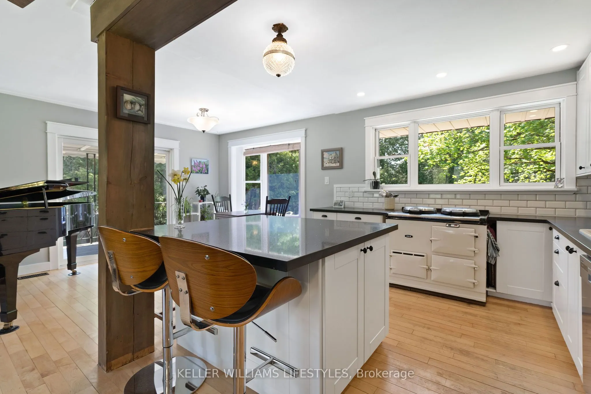 15083 Medway Road