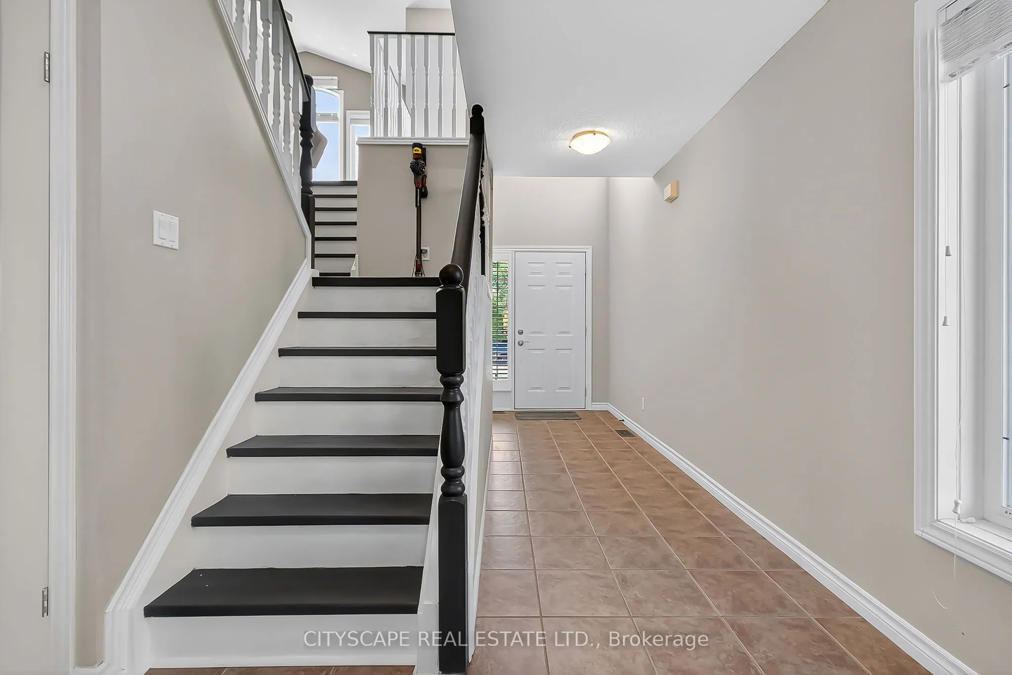 1865 Bayswater Crescent