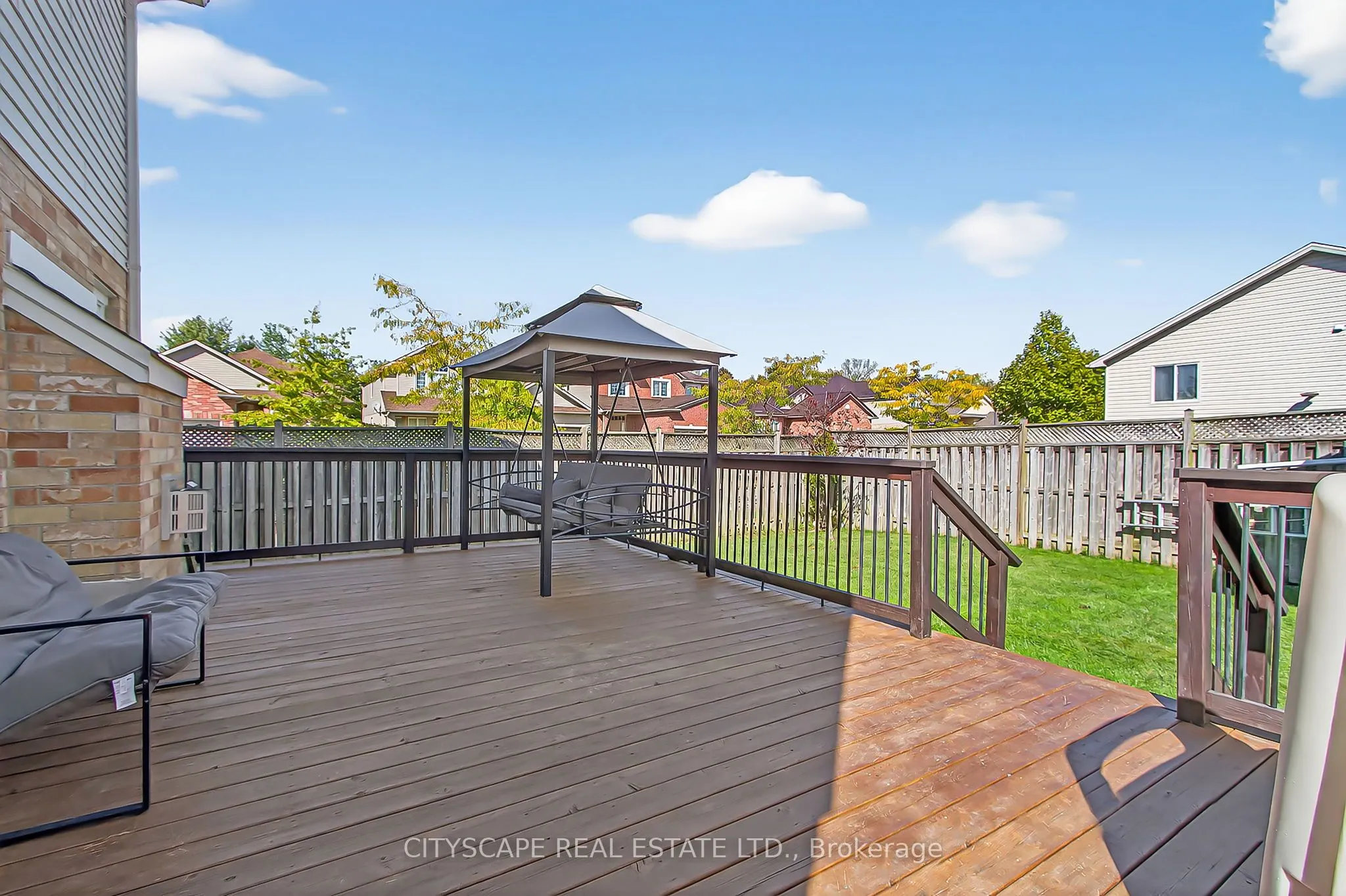 1865 Bayswater Crescent