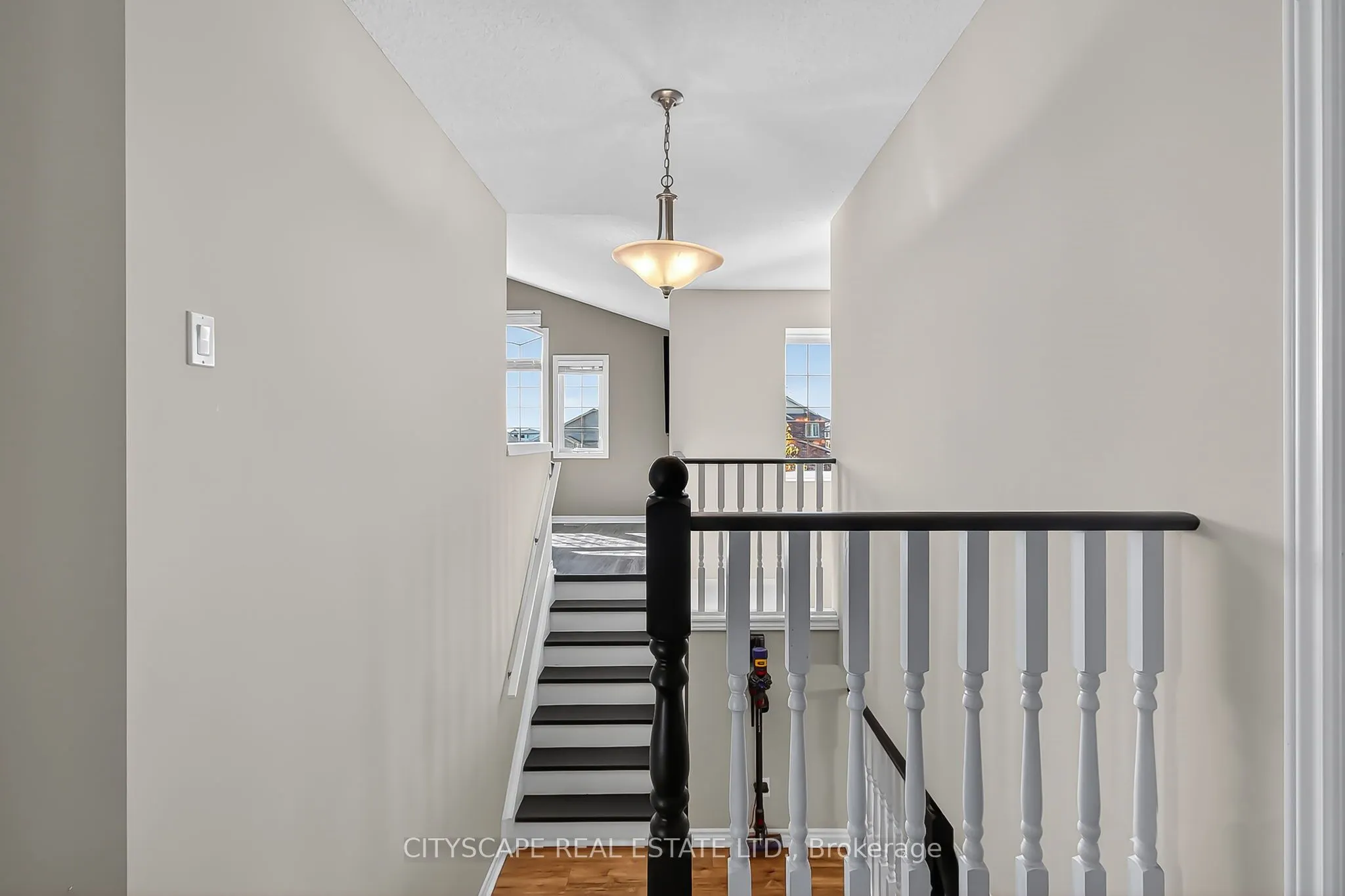 1865 Bayswater Crescent