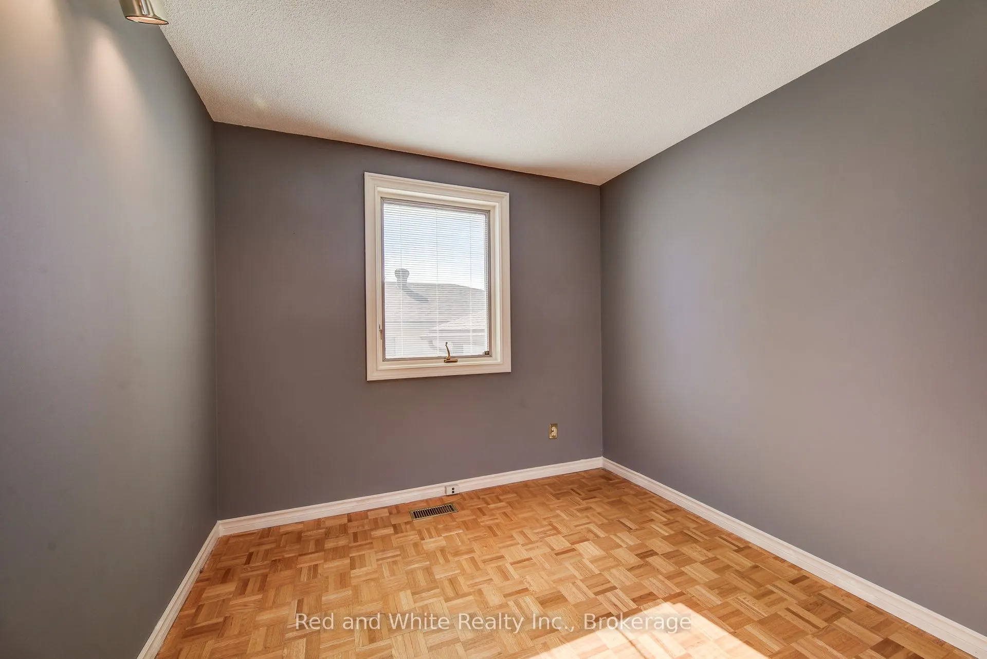 53 Belwood Crescent