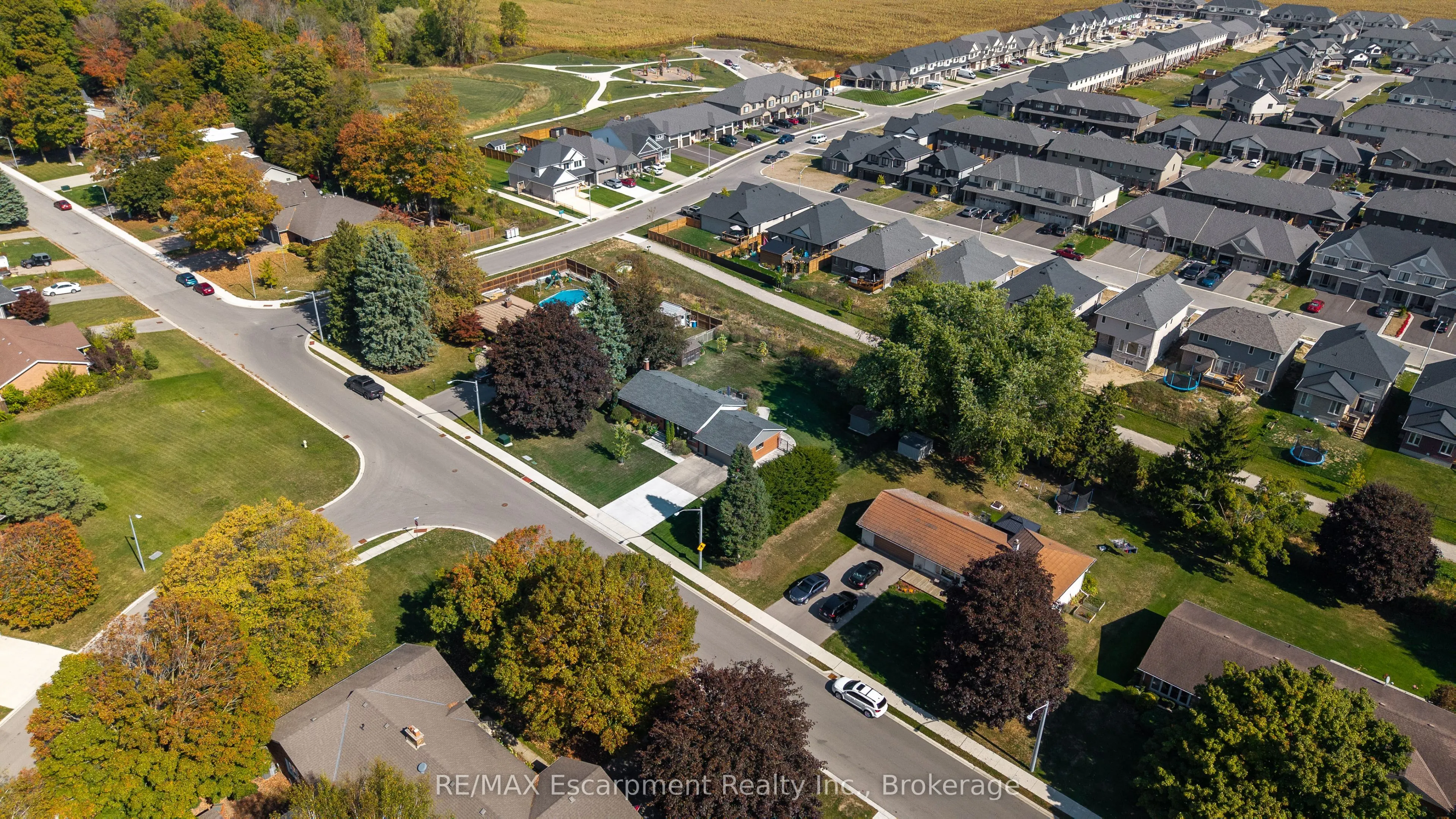 35 Tanager Drive