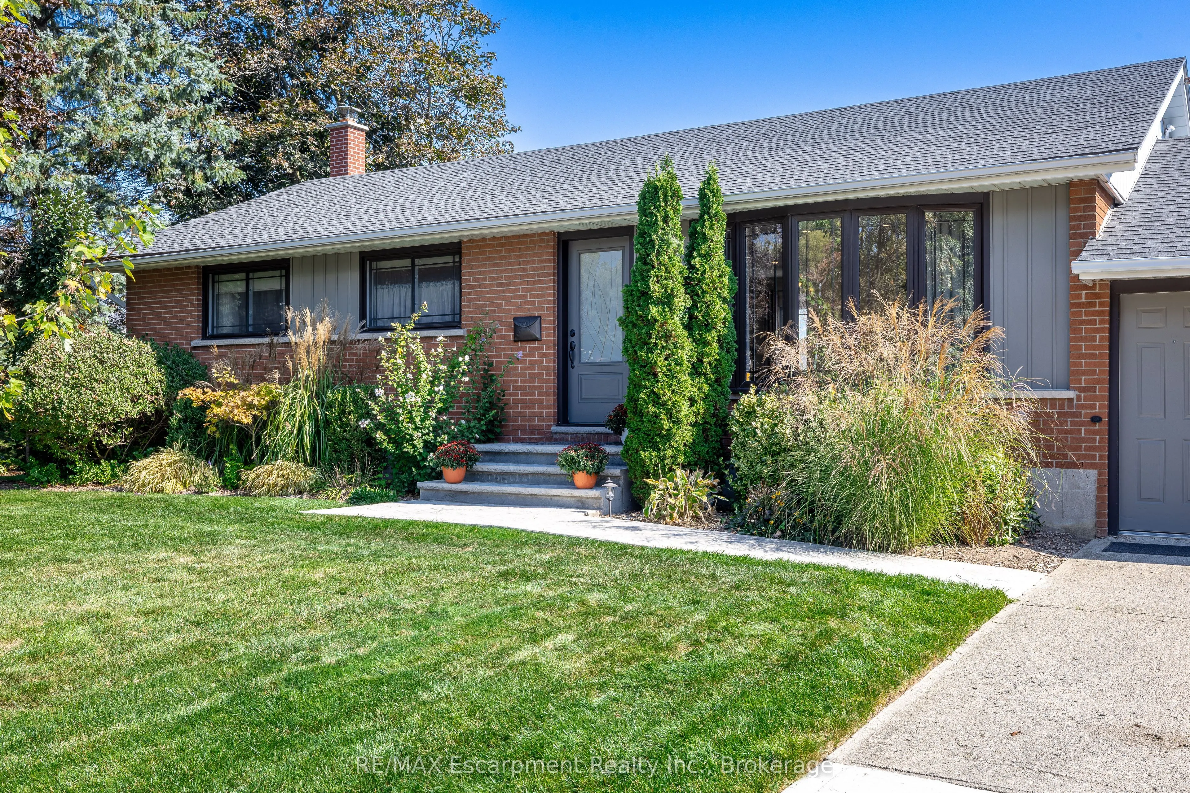 35 Tanager Drive