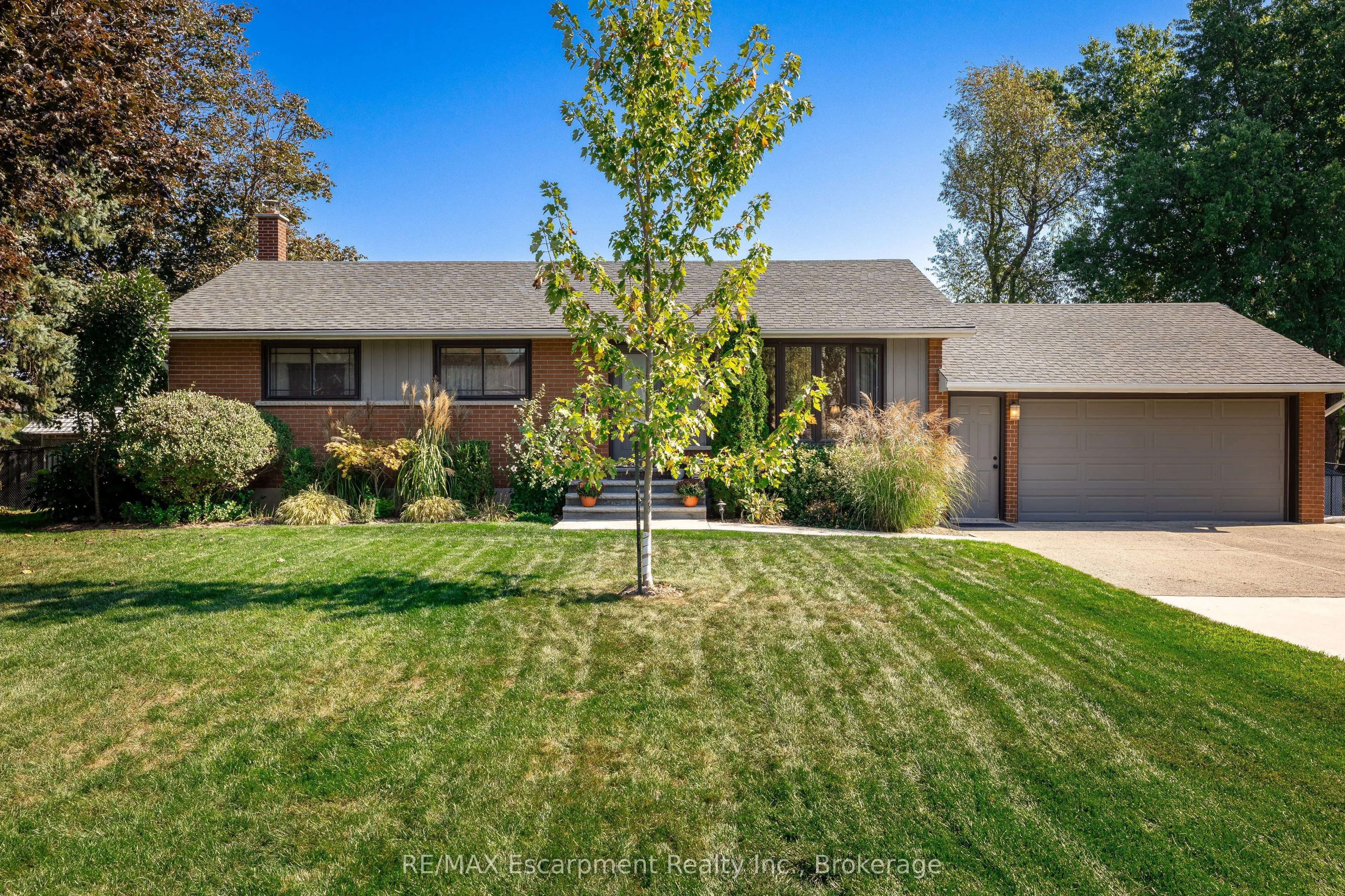 35 Tanager Drive