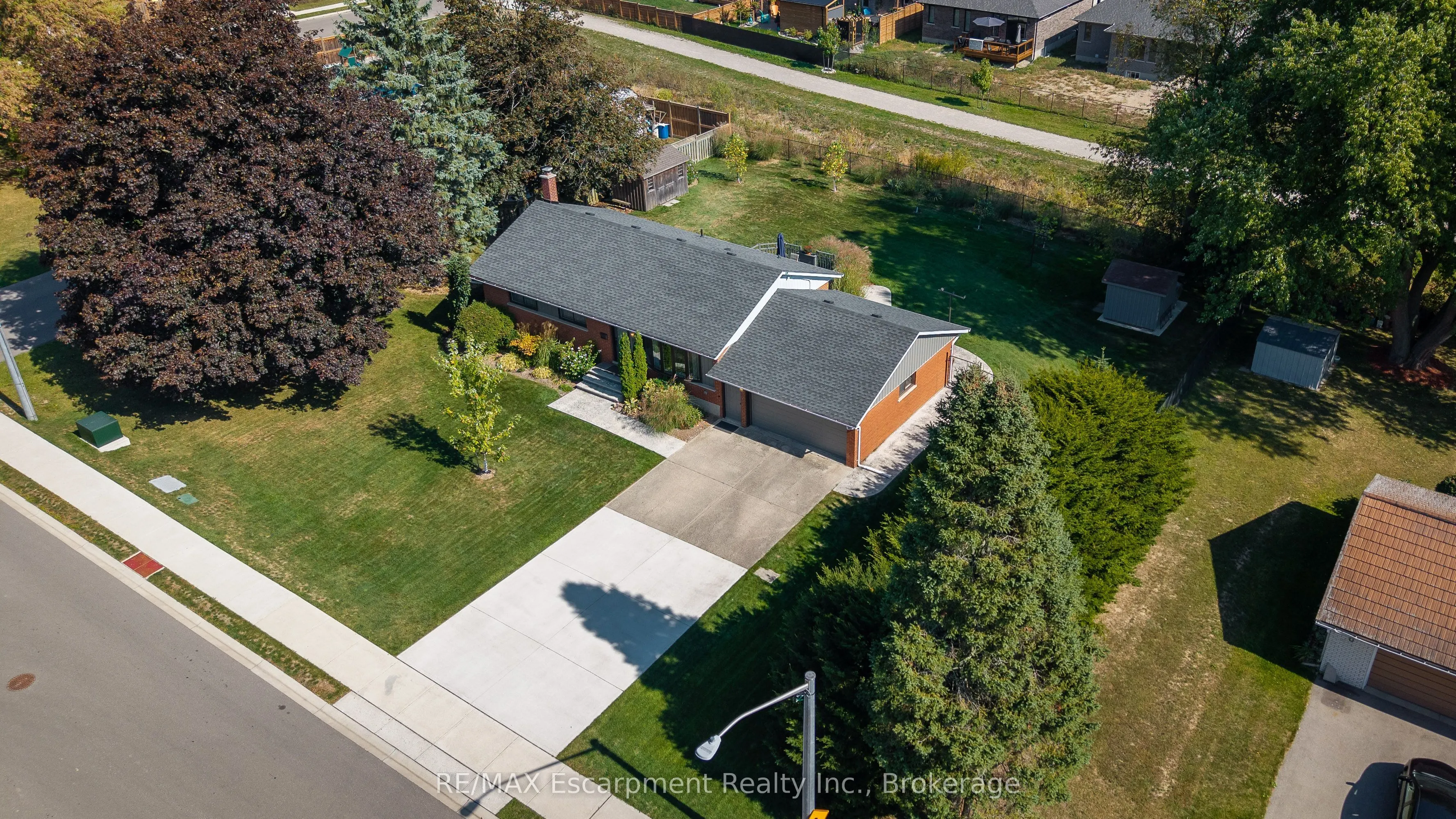 35 Tanager Drive