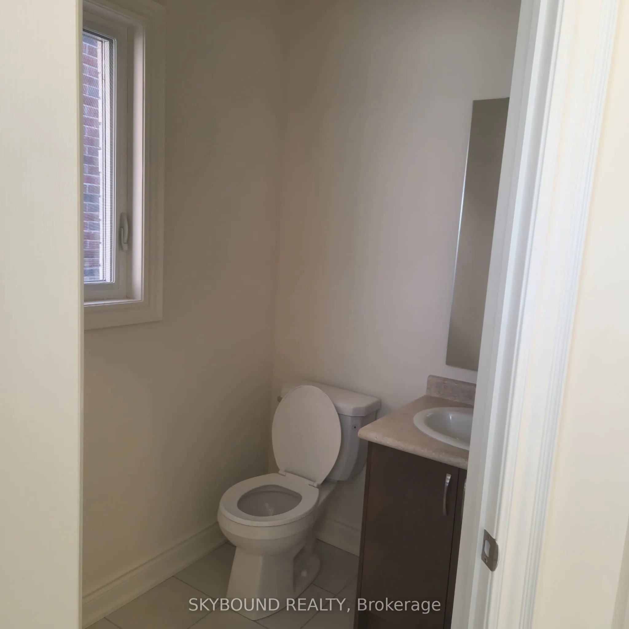 172 Bloomfield Crescent