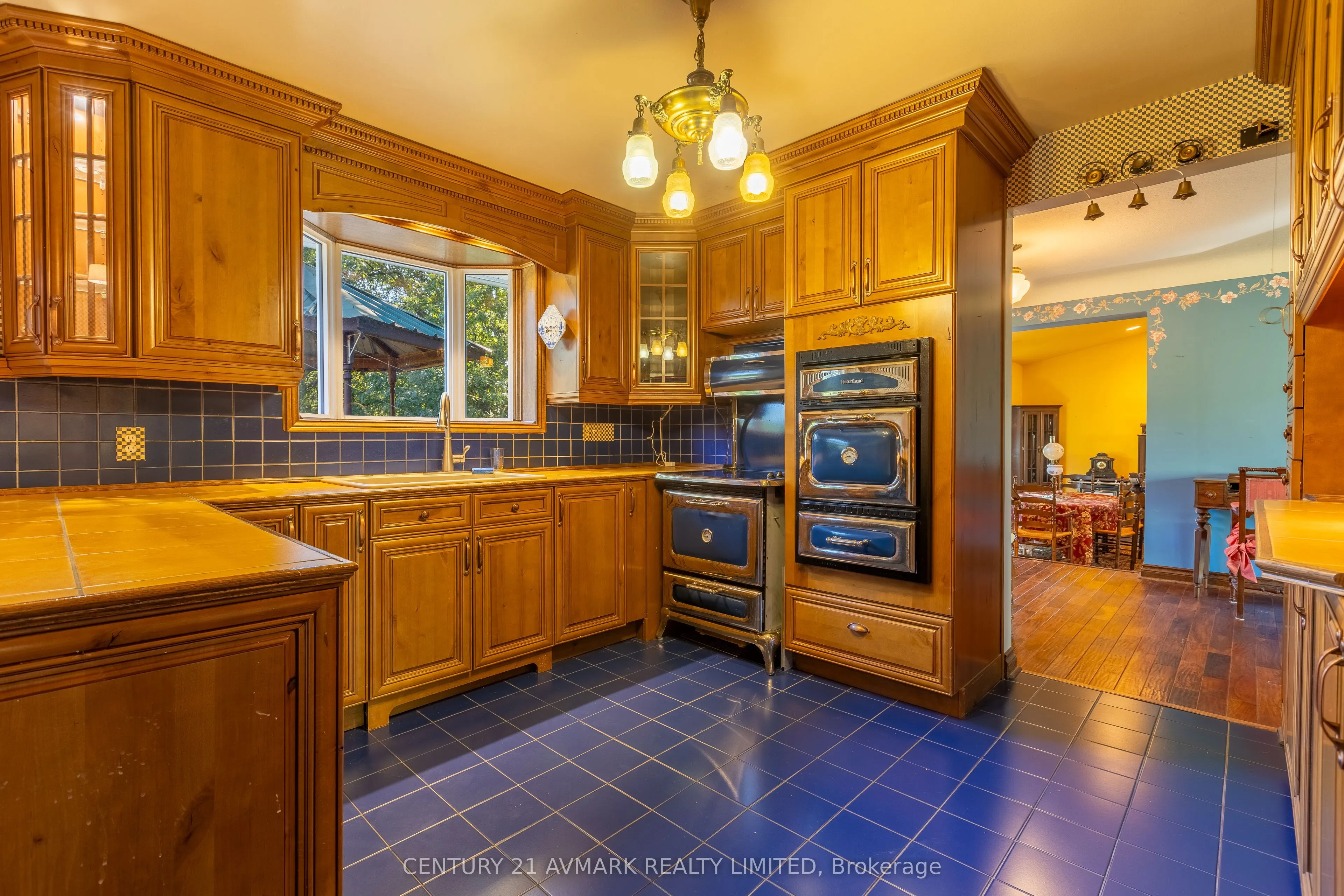382 Doan's Ridge Road