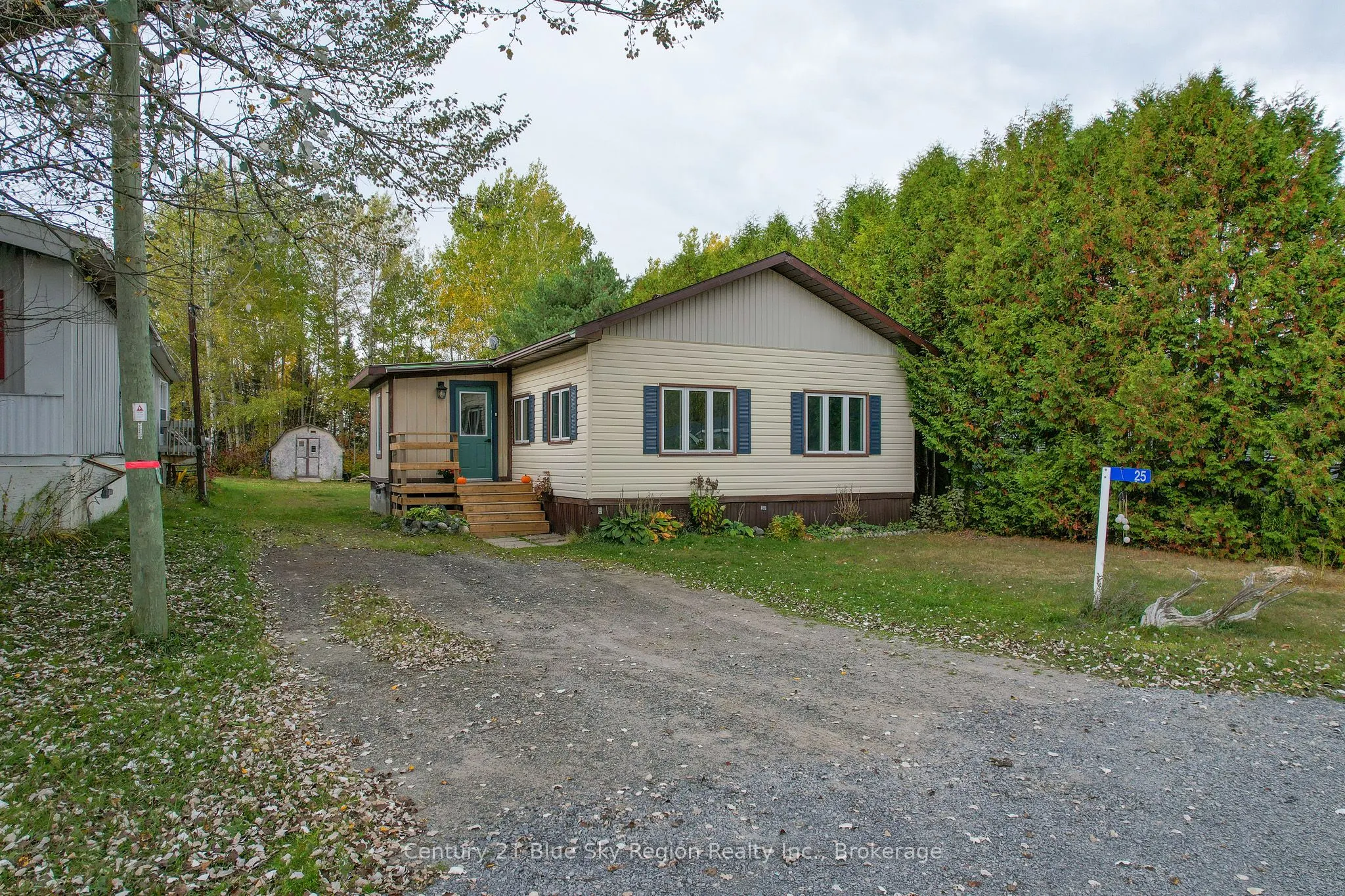 25 Hillcrest Drive