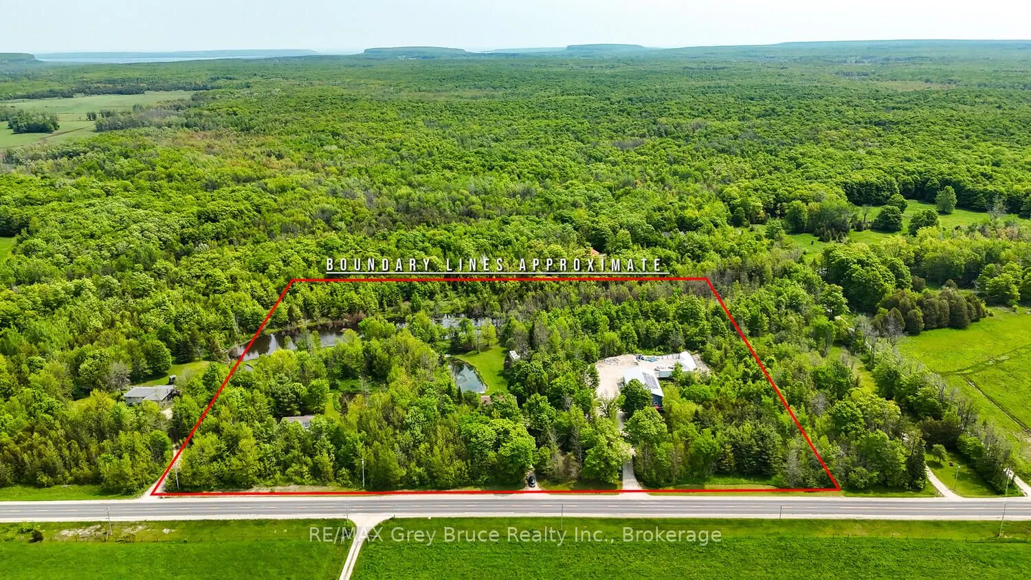 1033 Bruce Road 9