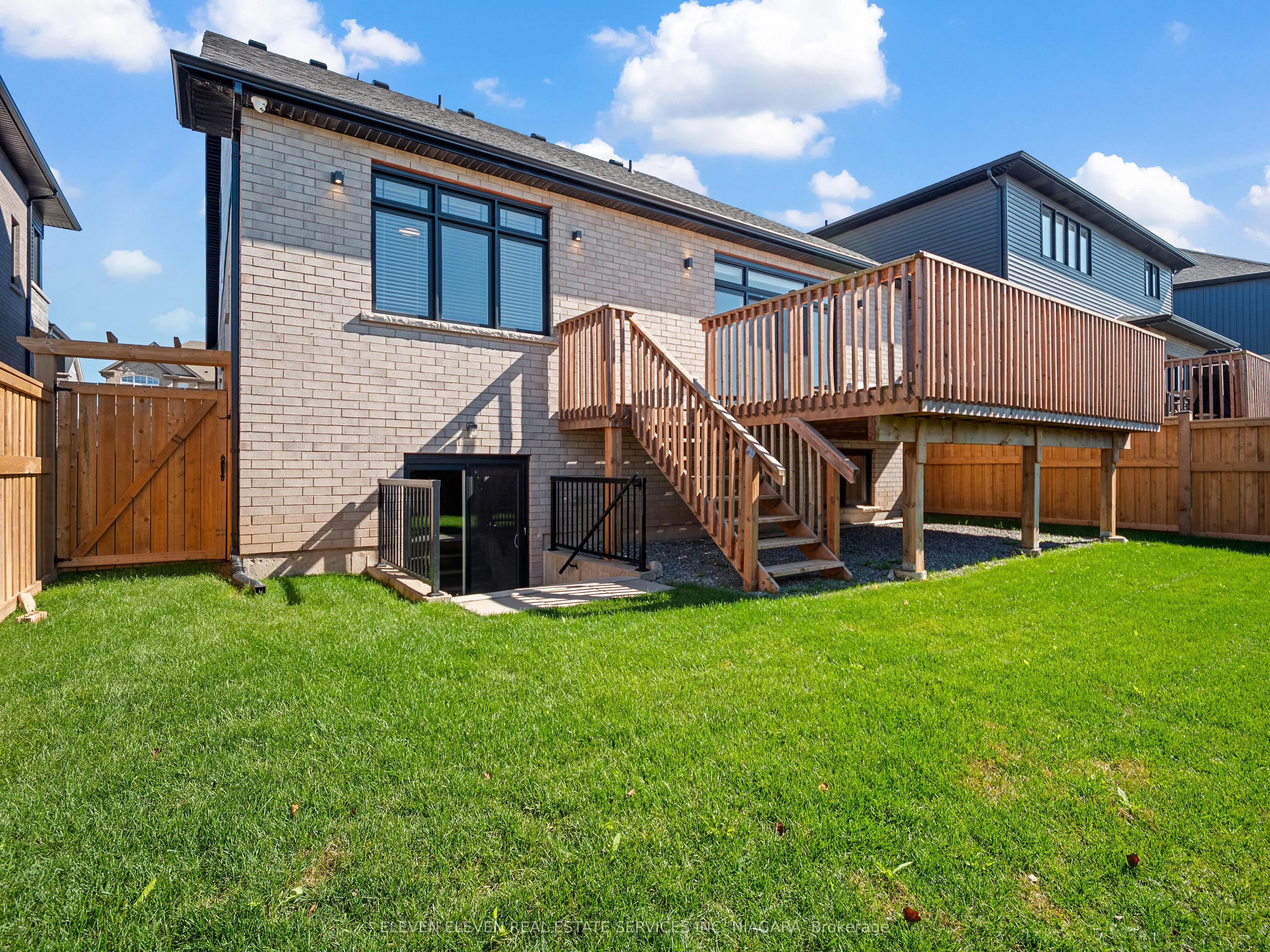 7483 Sherrilee Crescent