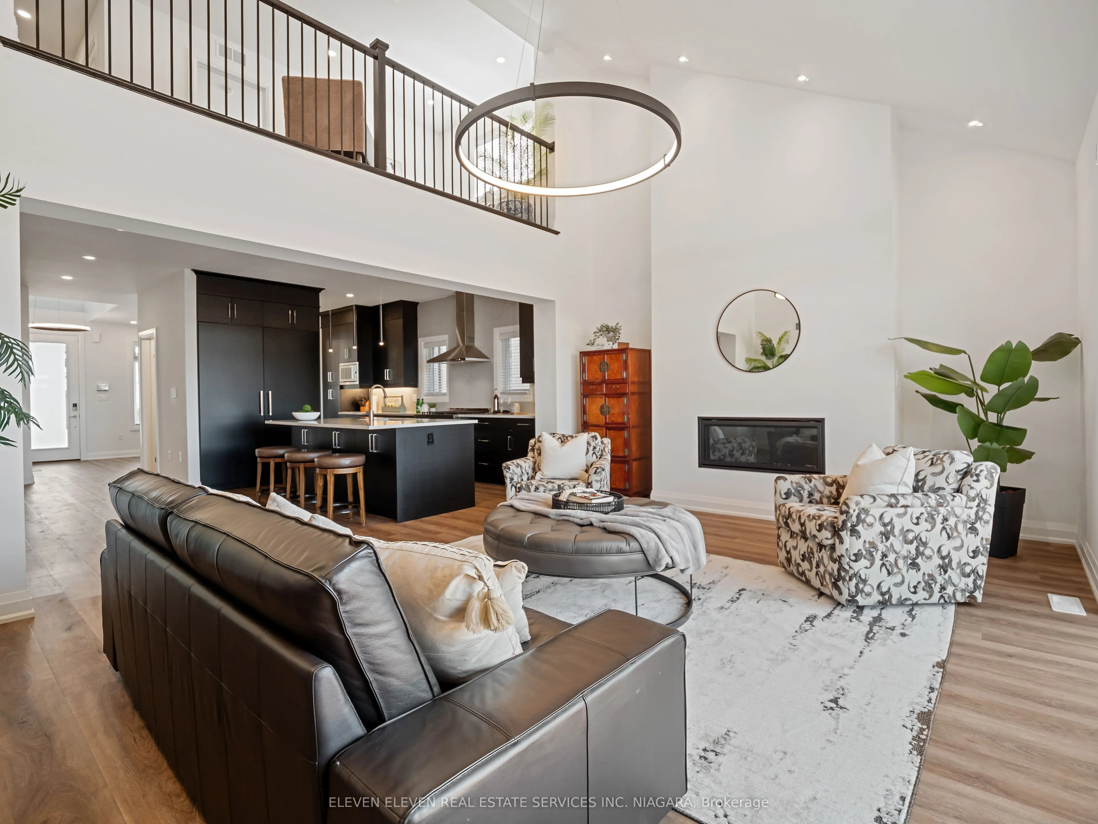 7483 Sherrilee Crescent