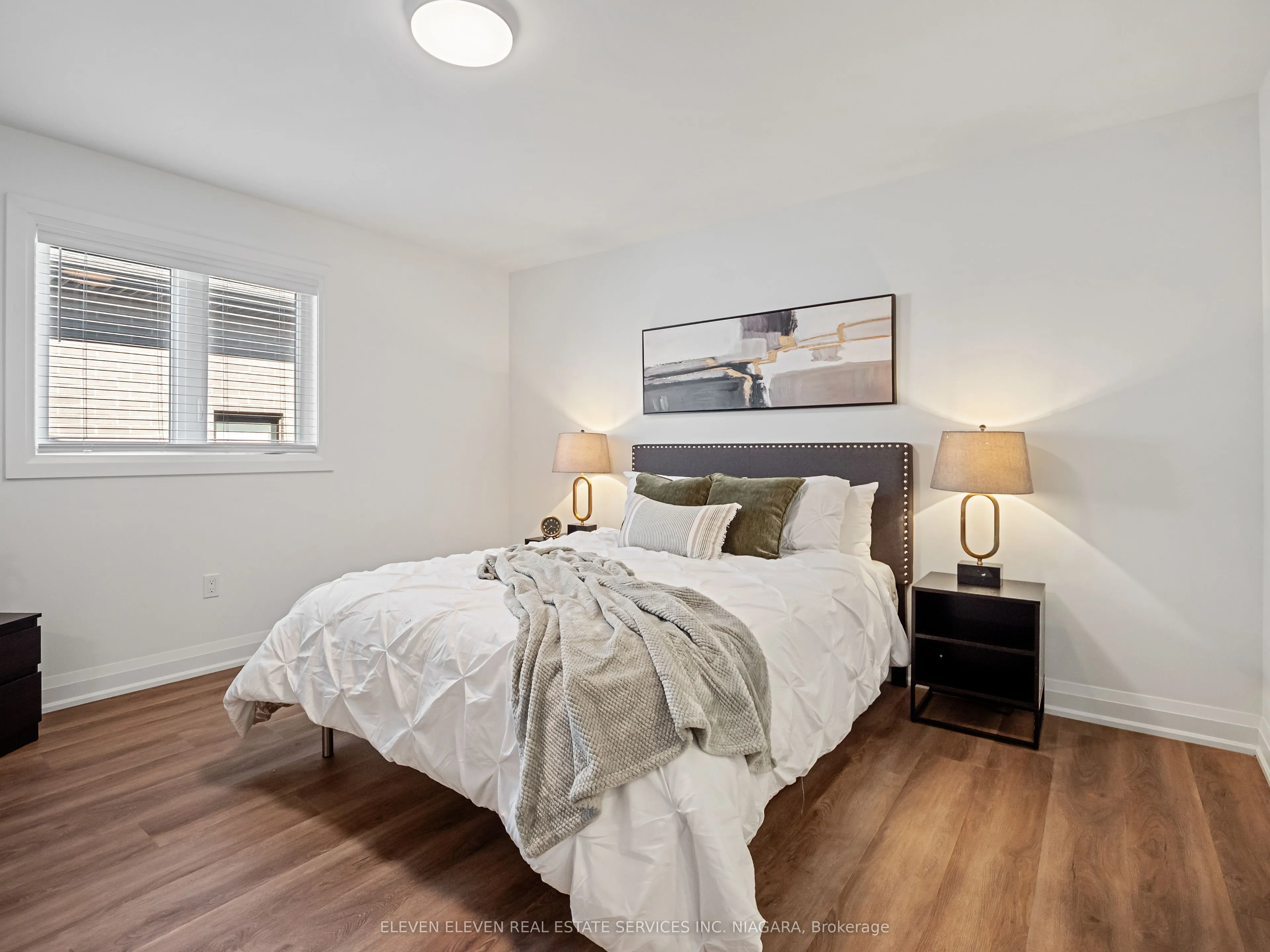 7483 Sherrilee Crescent