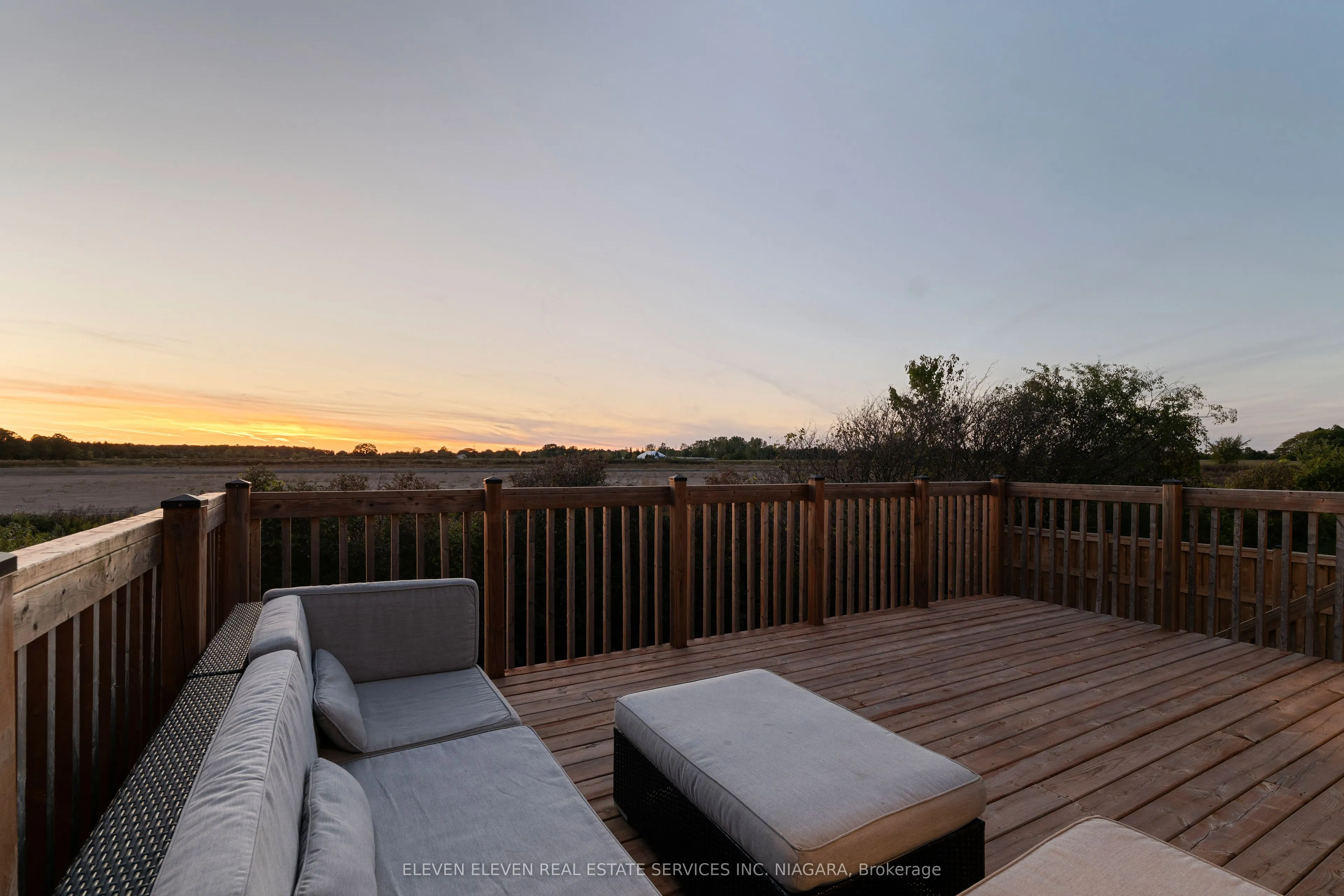 7483 Sherrilee Crescent