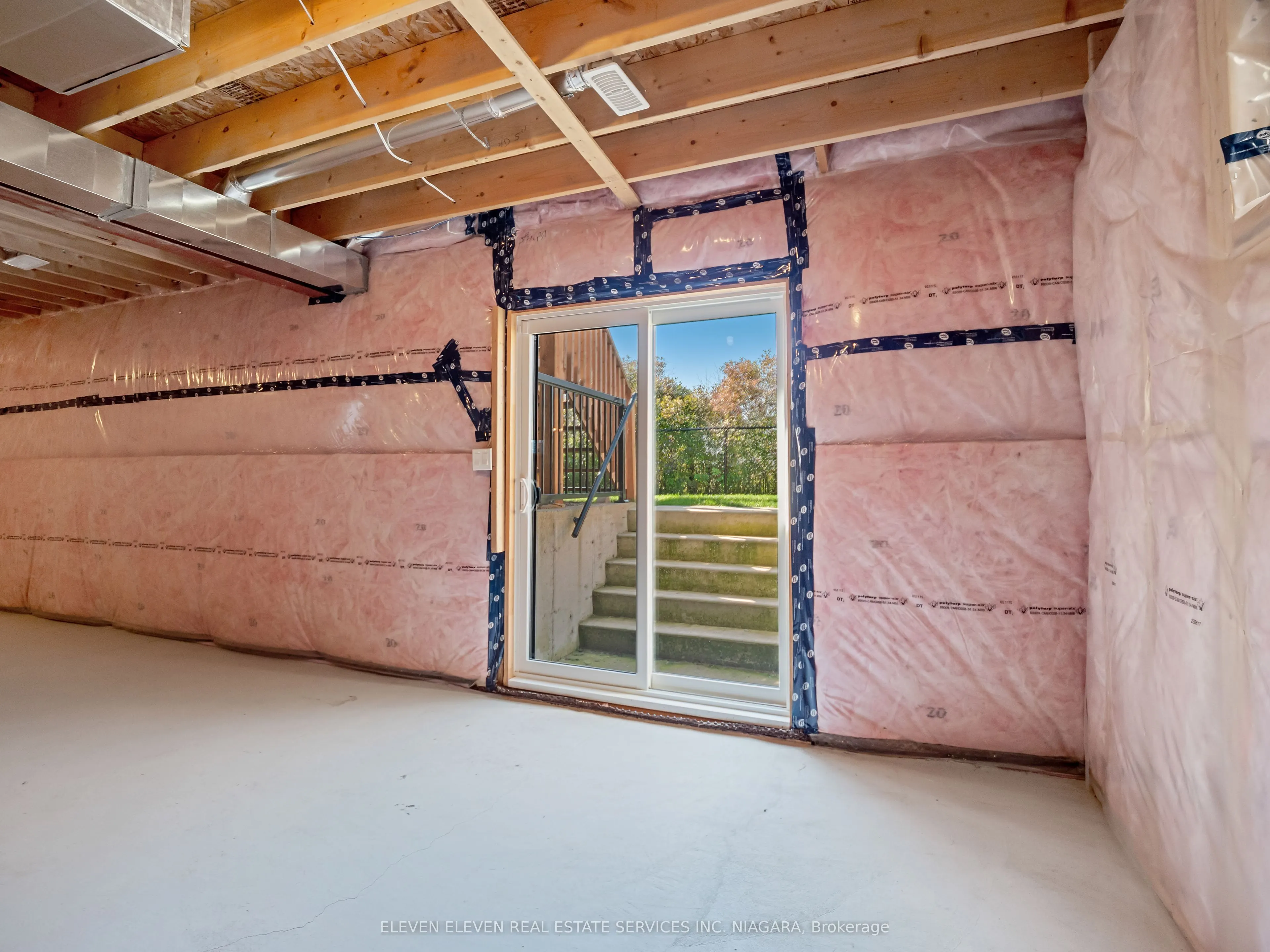 7483 Sherrilee Crescent