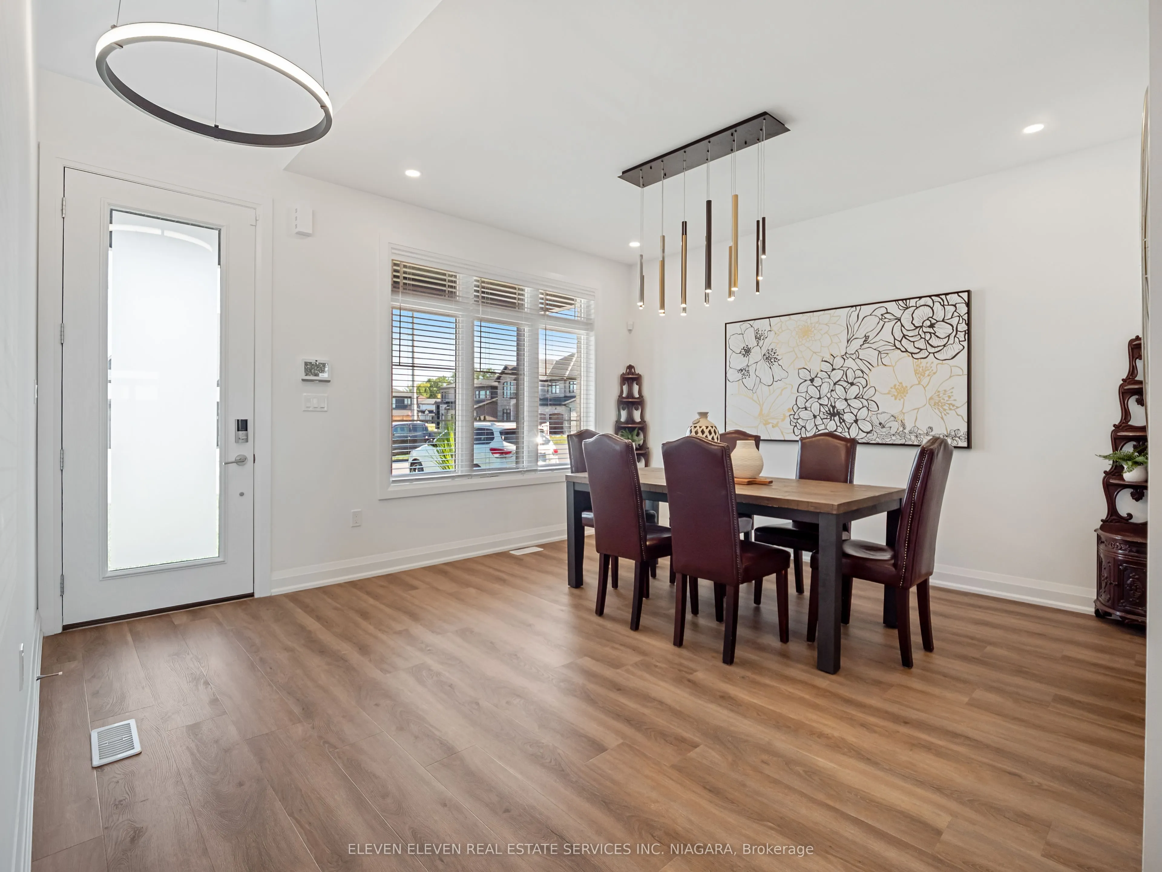 7483 Sherrilee Crescent