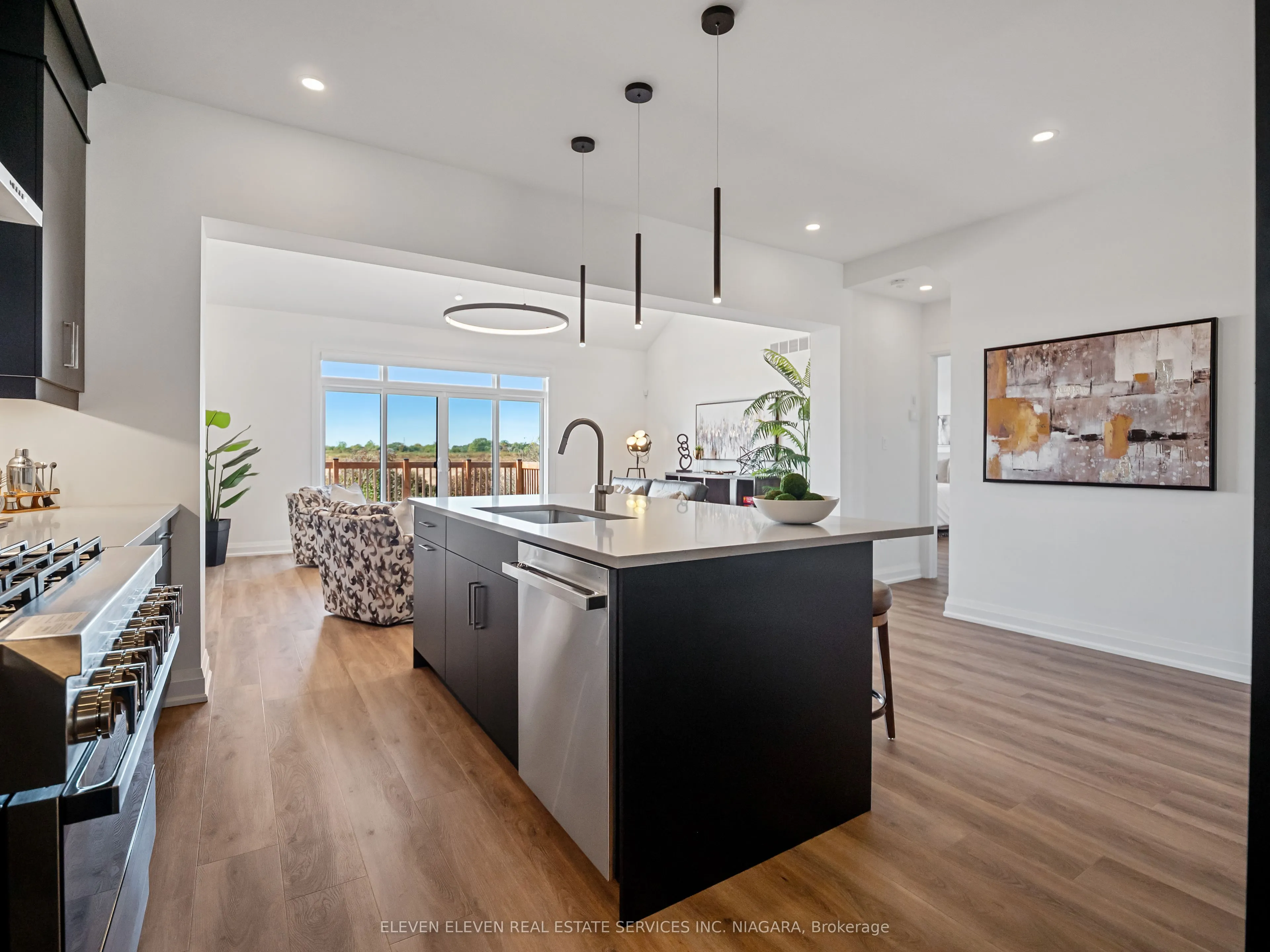 7483 Sherrilee Crescent