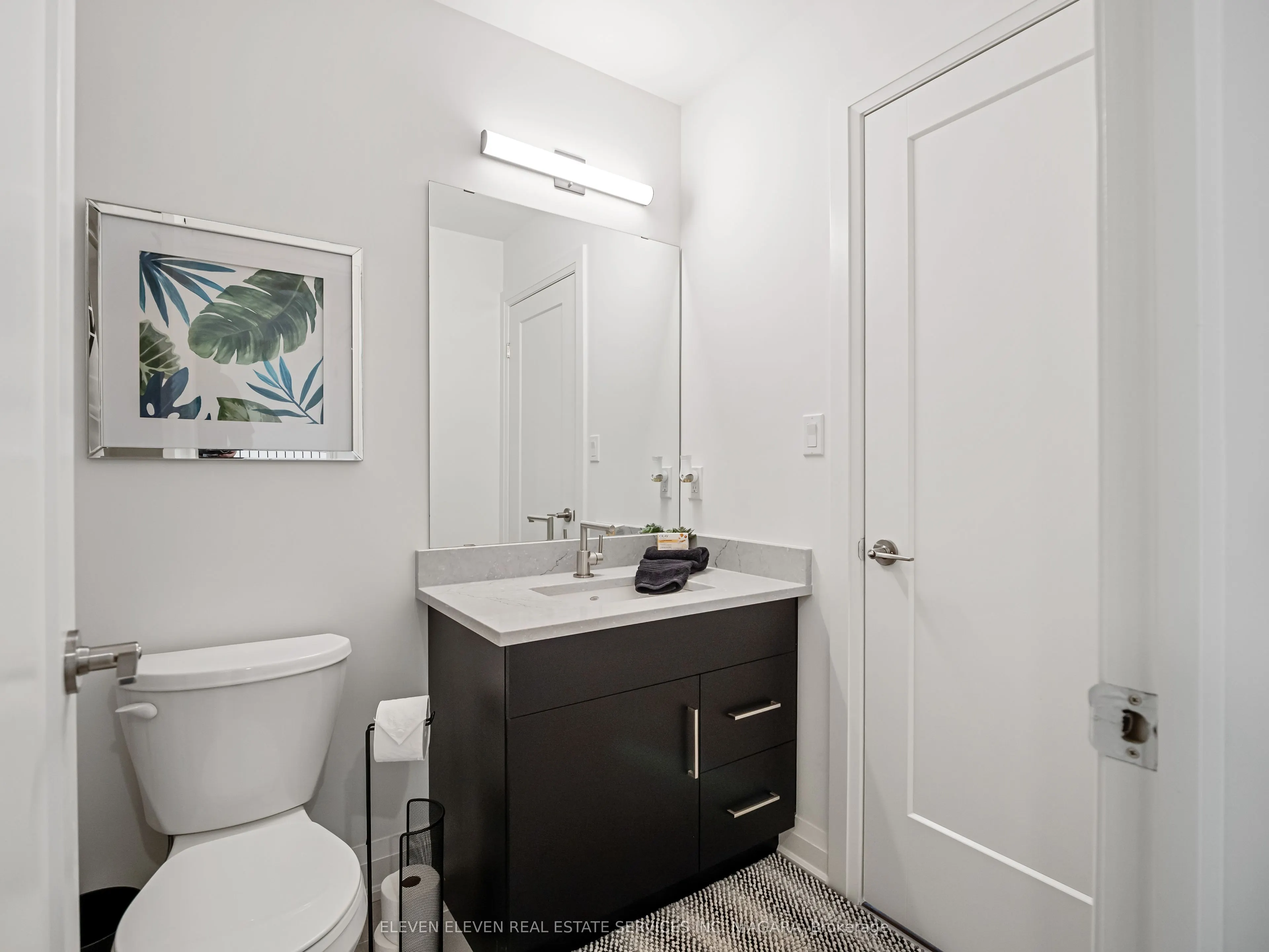 7483 Sherrilee Crescent