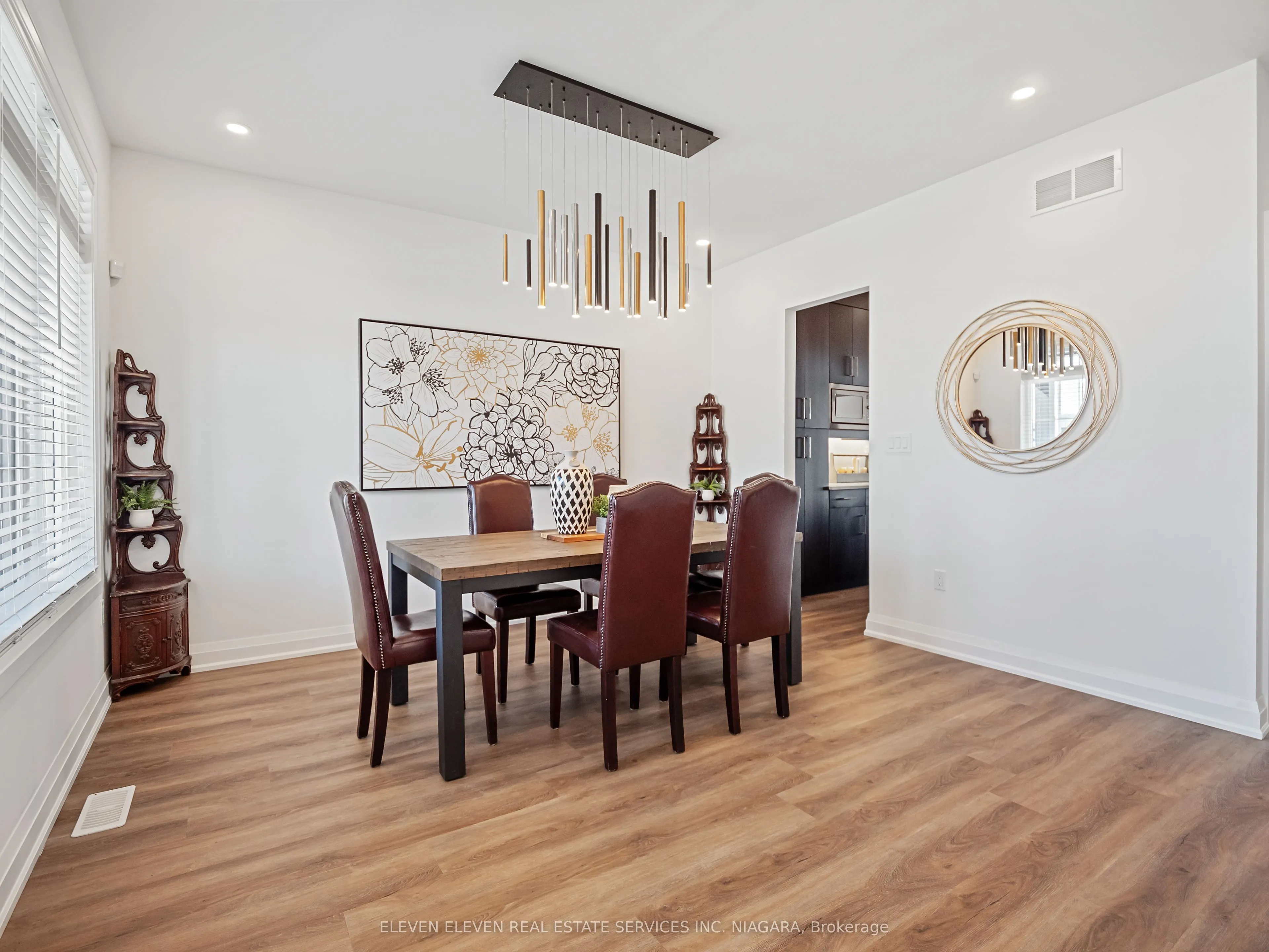 7483 Sherrilee Crescent