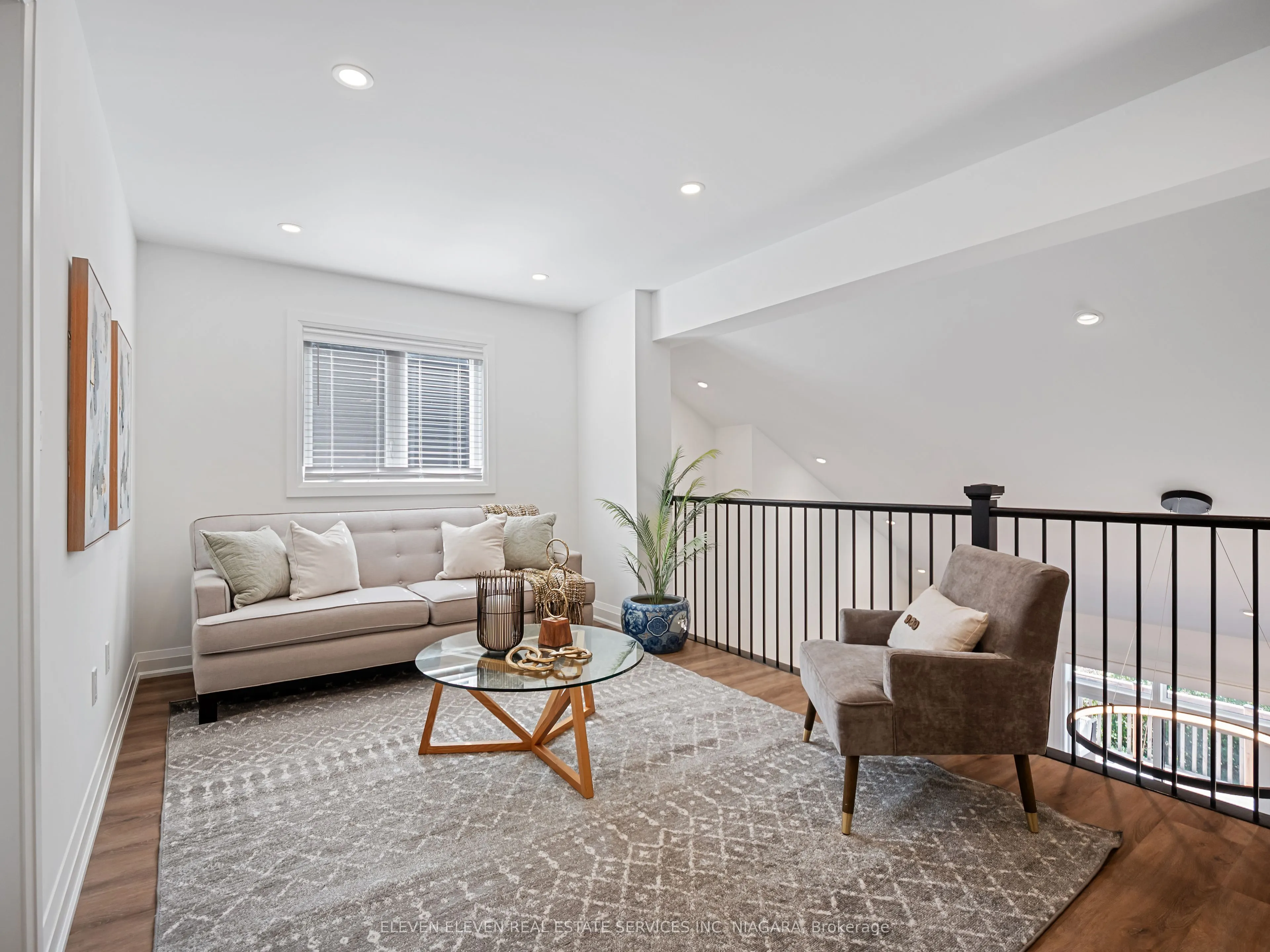 7483 Sherrilee Crescent