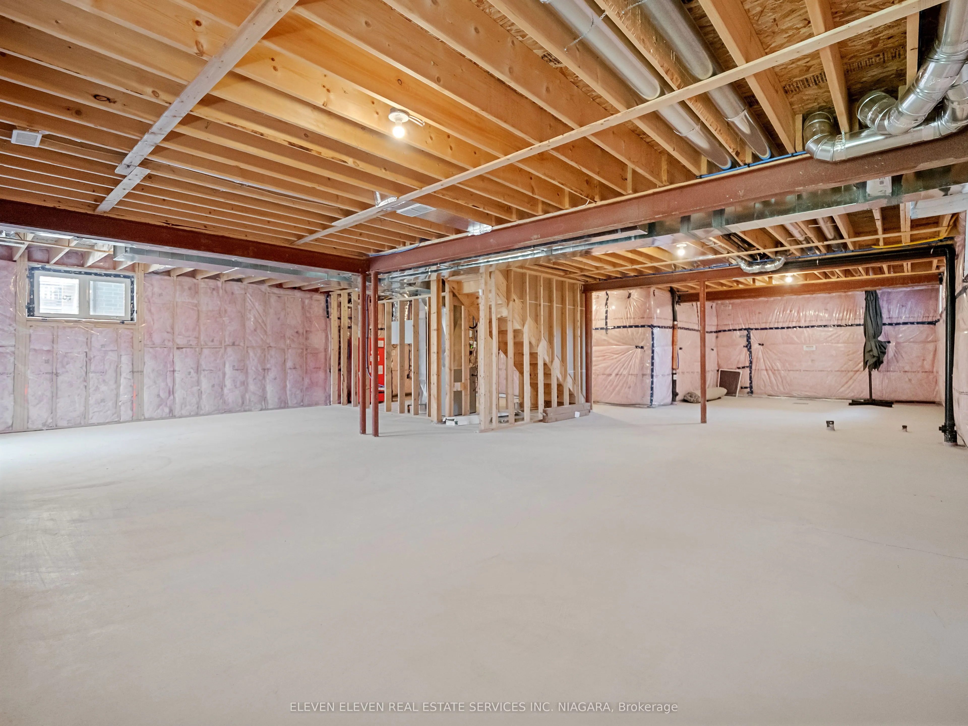 7483 Sherrilee Crescent