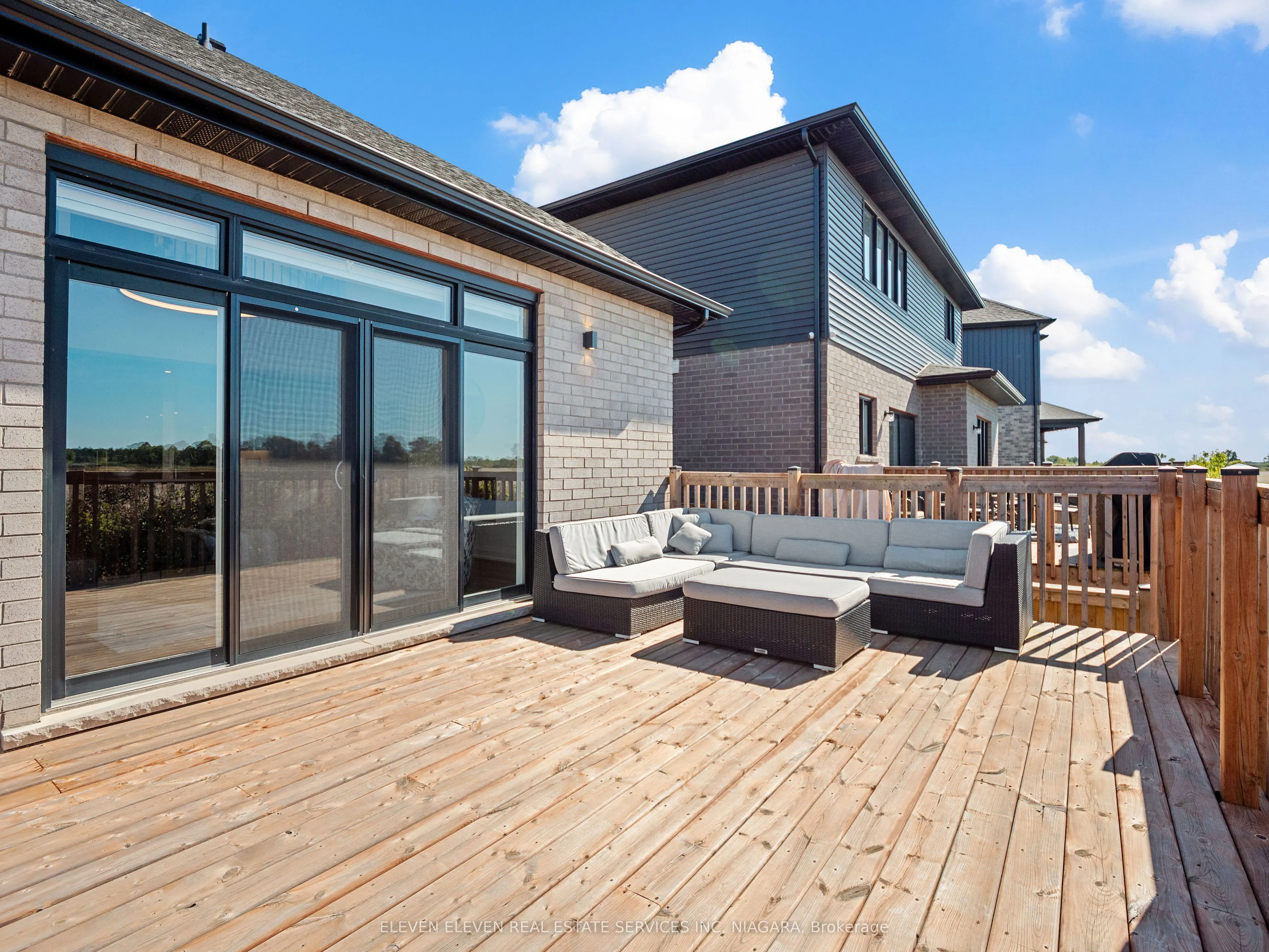7483 Sherrilee Crescent