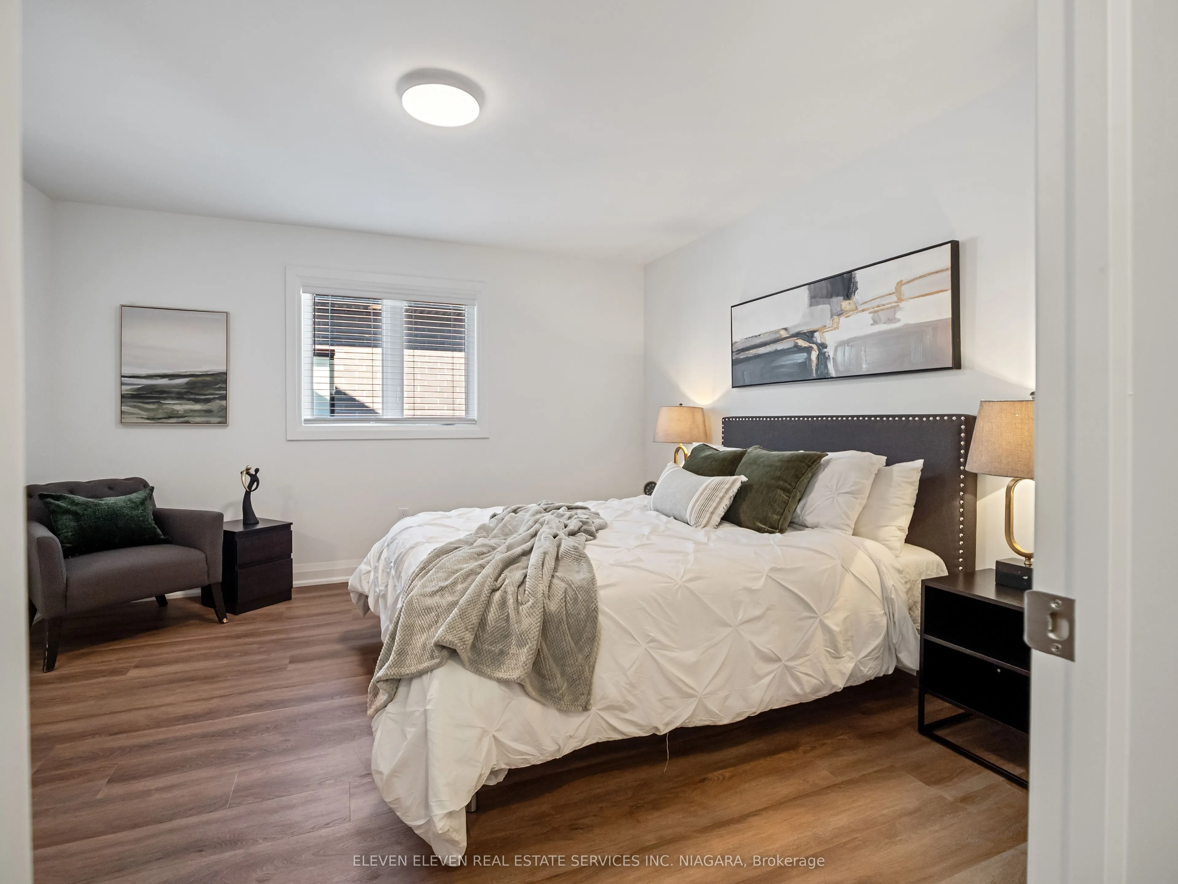 7483 Sherrilee Crescent
