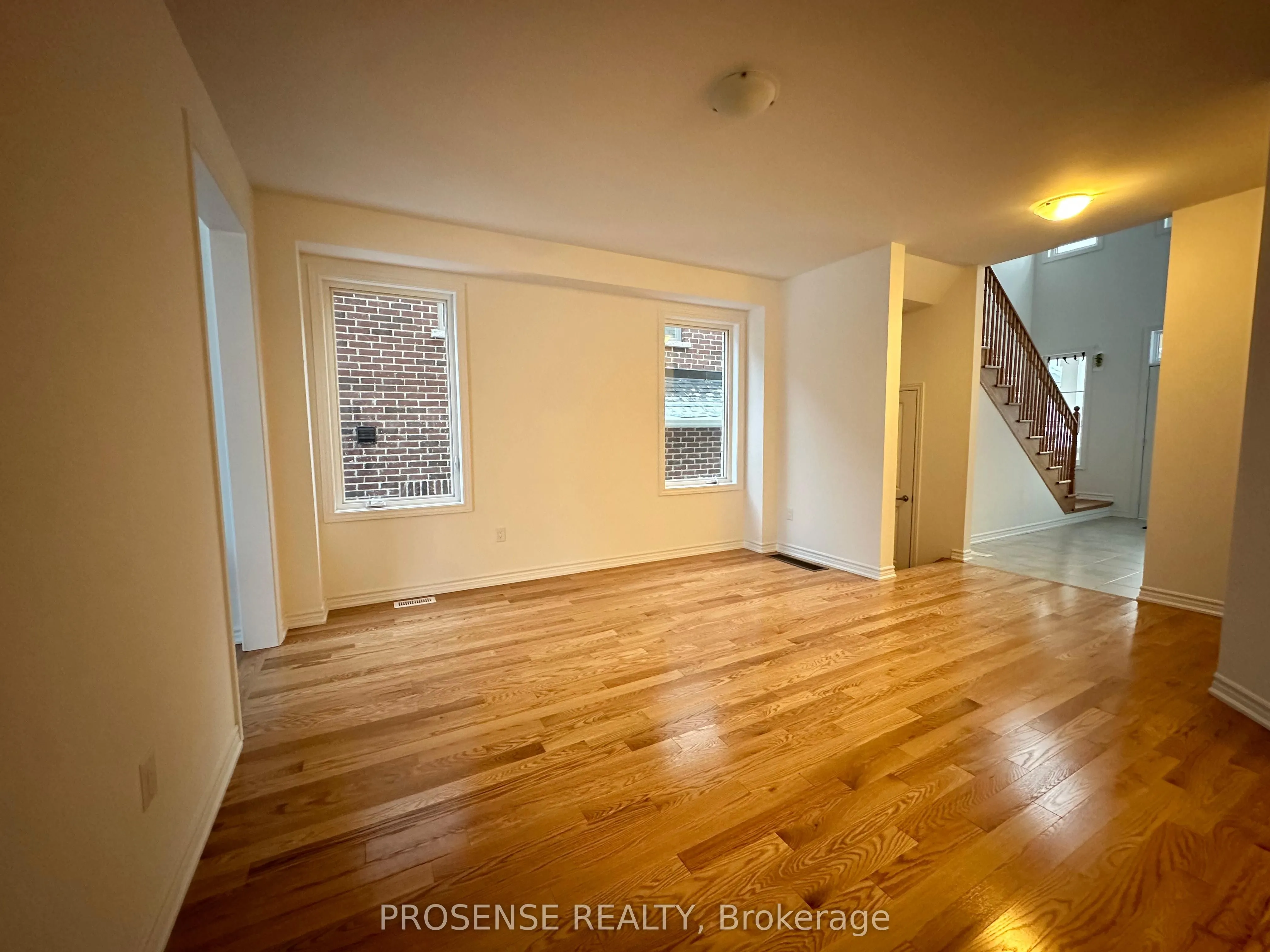 5 Aitchison Avenue