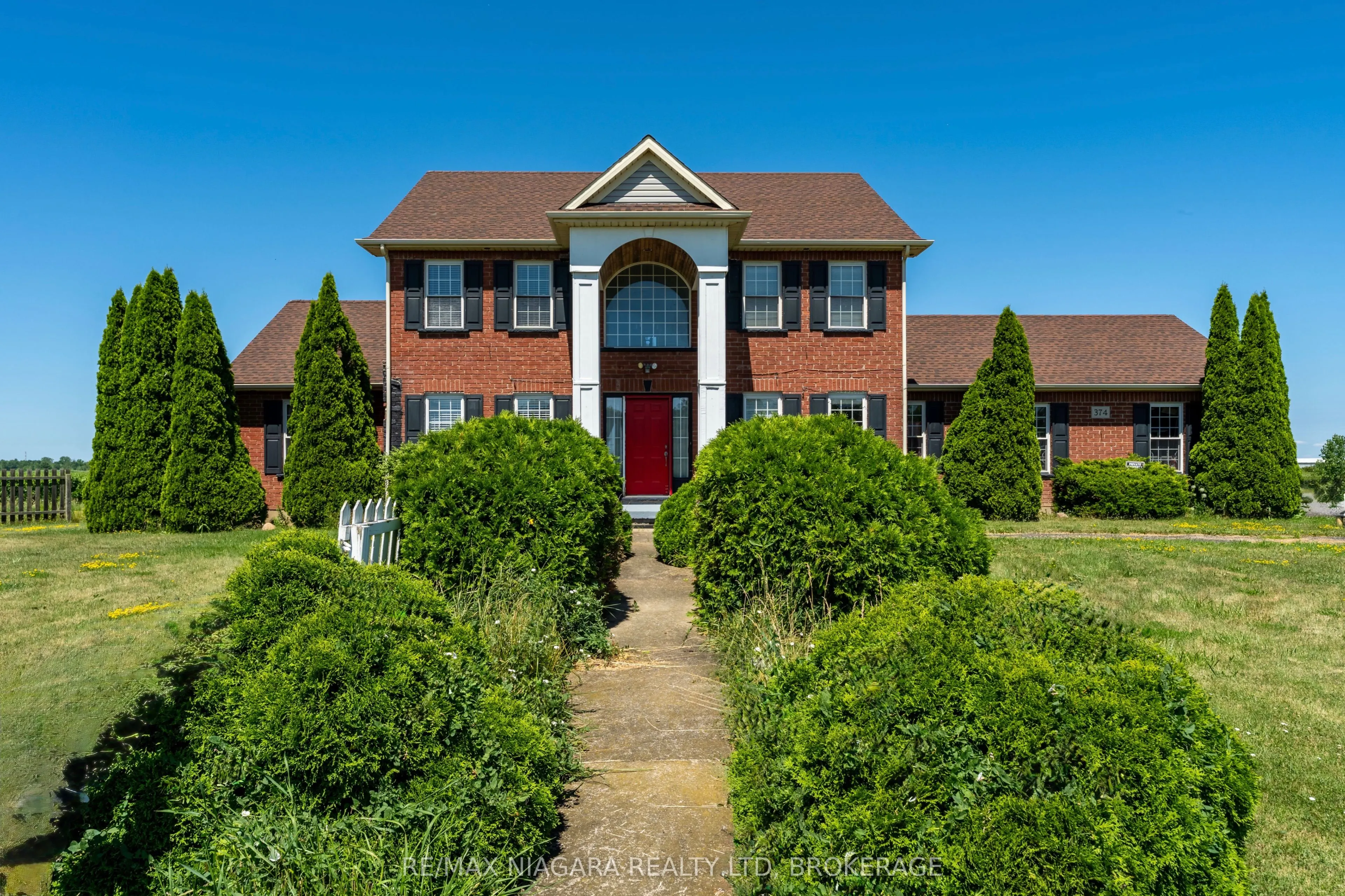 374 Niagara Stone Road