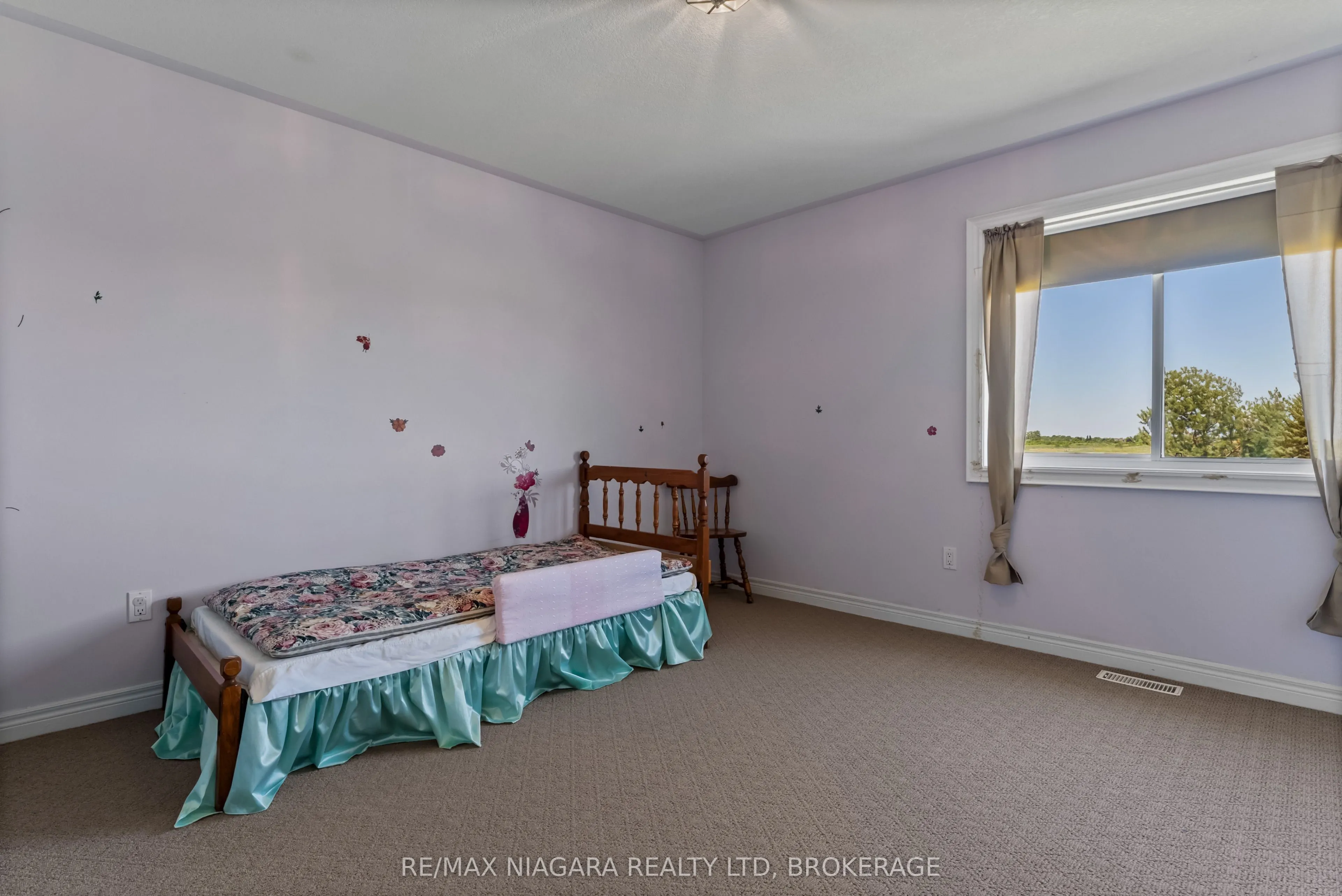 374 Niagara Stone Road