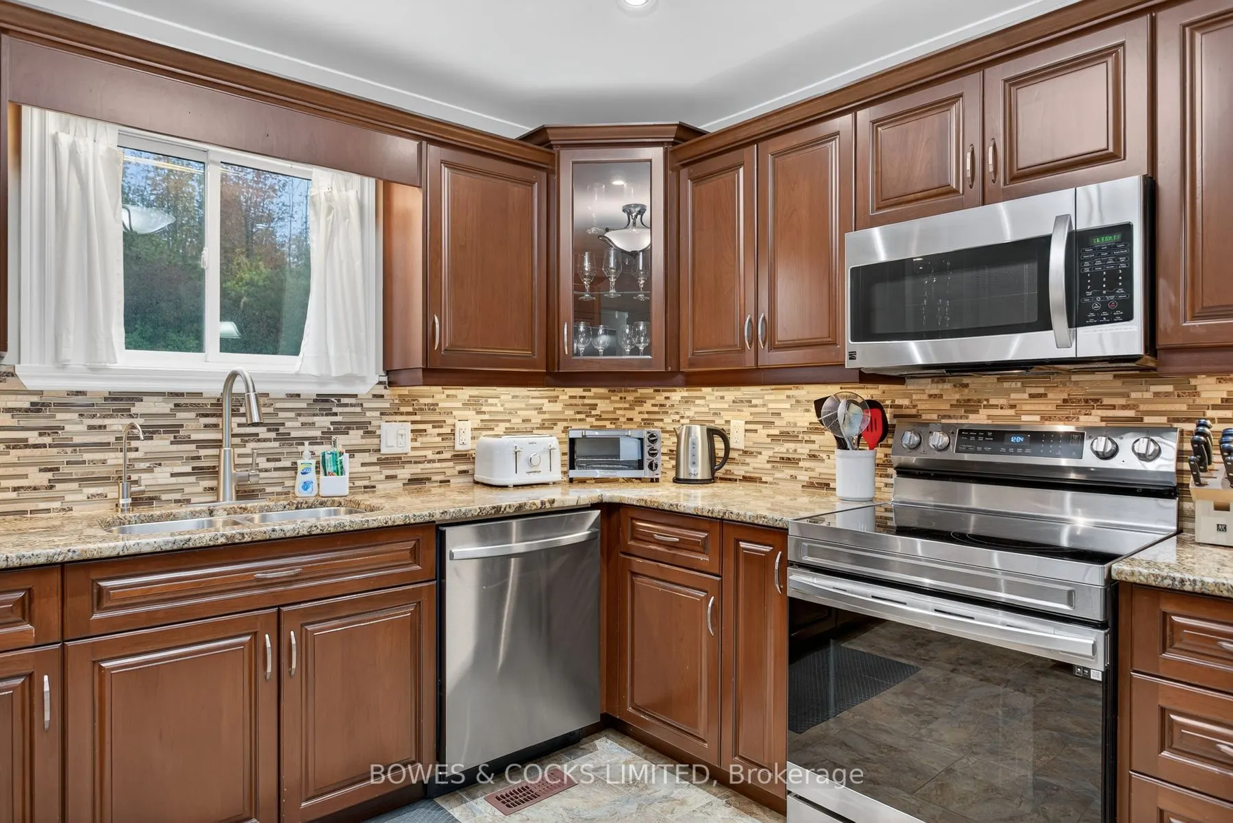 1425 Trent Lane