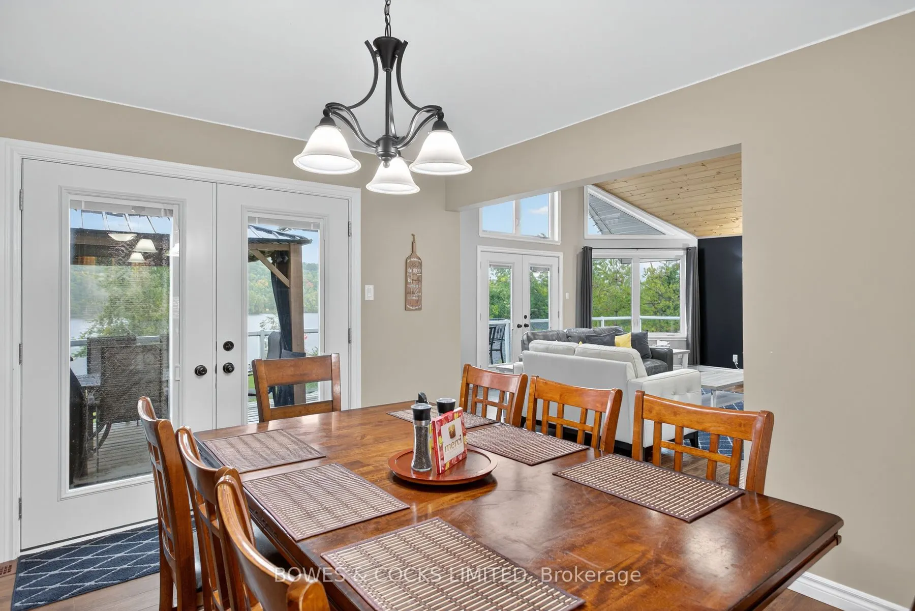 1425 Trent Lane