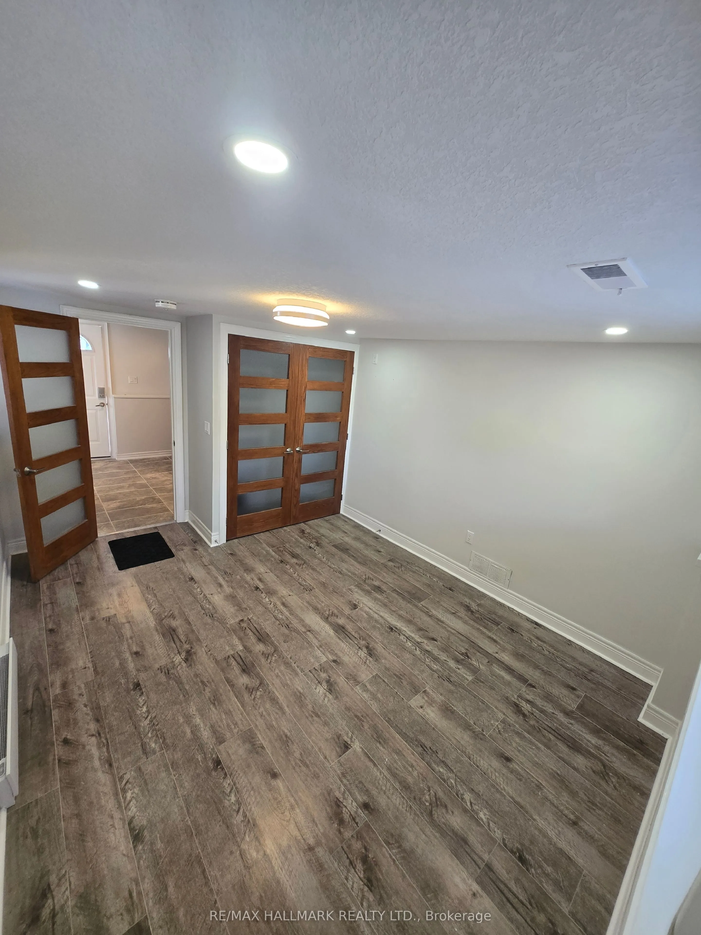 18 Summerside Crescent, #101