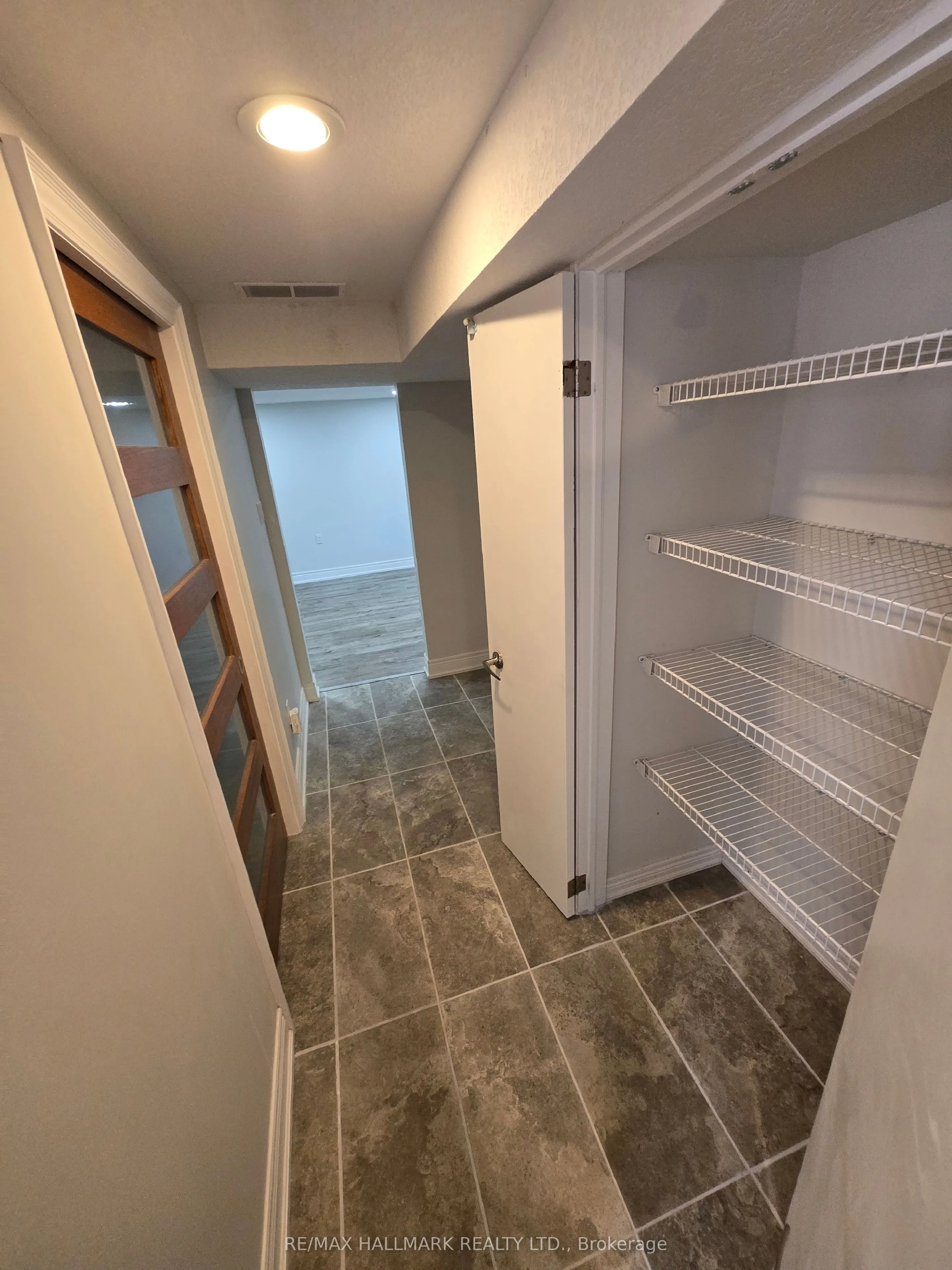 18 Summerside Crescent, #101