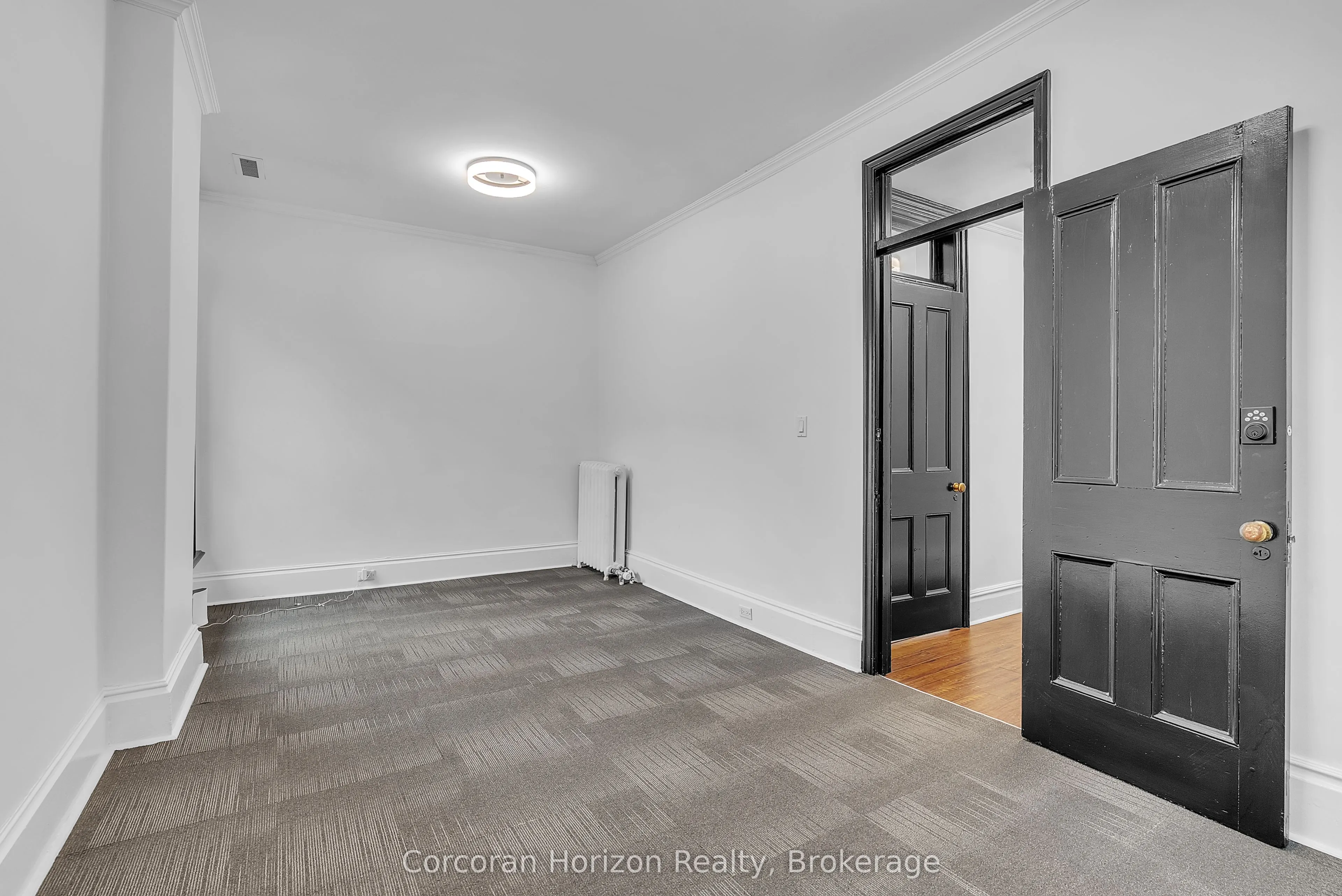 203 MacNab Street S, #2nd