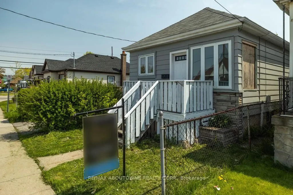 126 HARMONY Avenue
