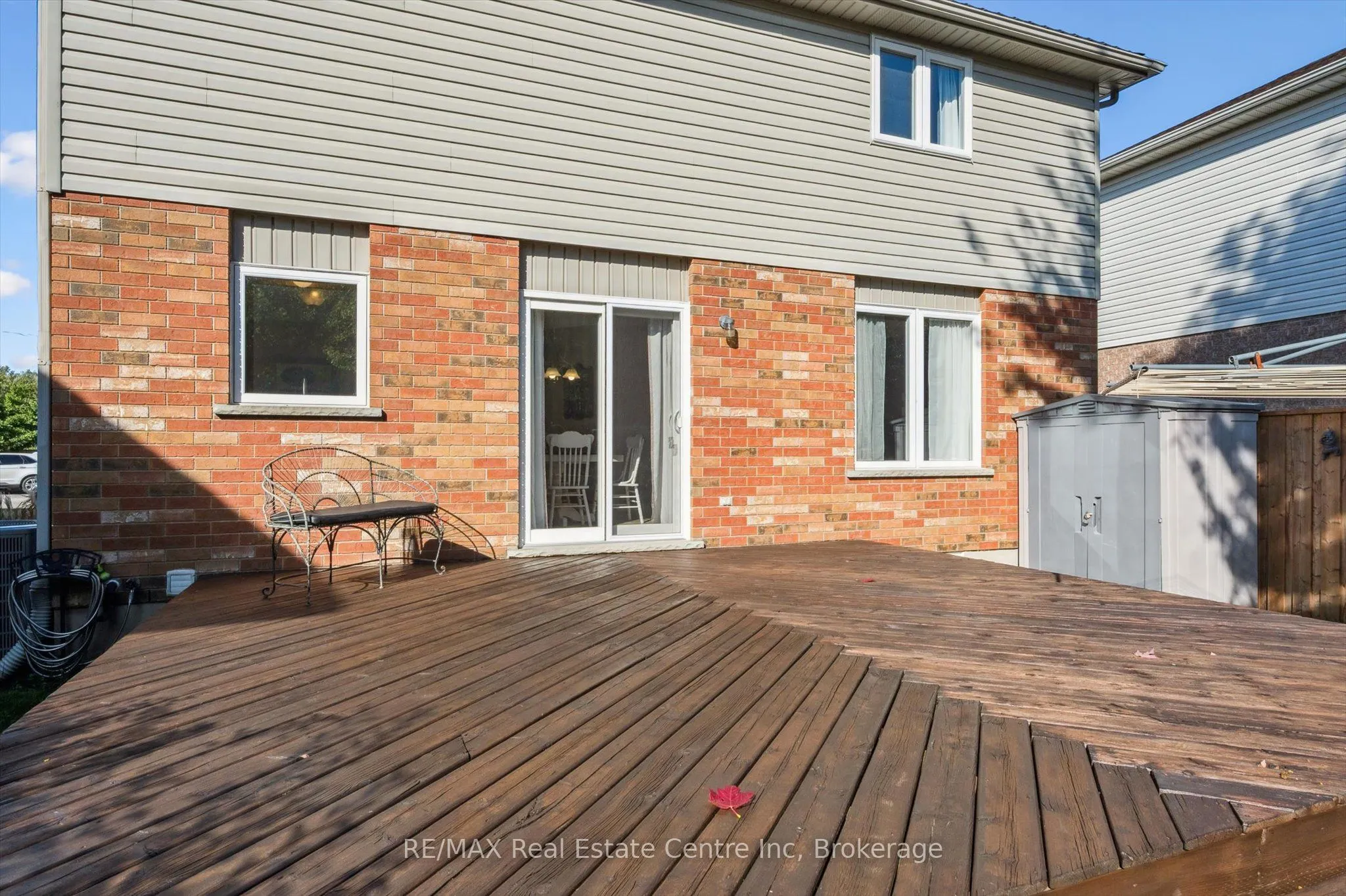 80 Clairfields Drive W