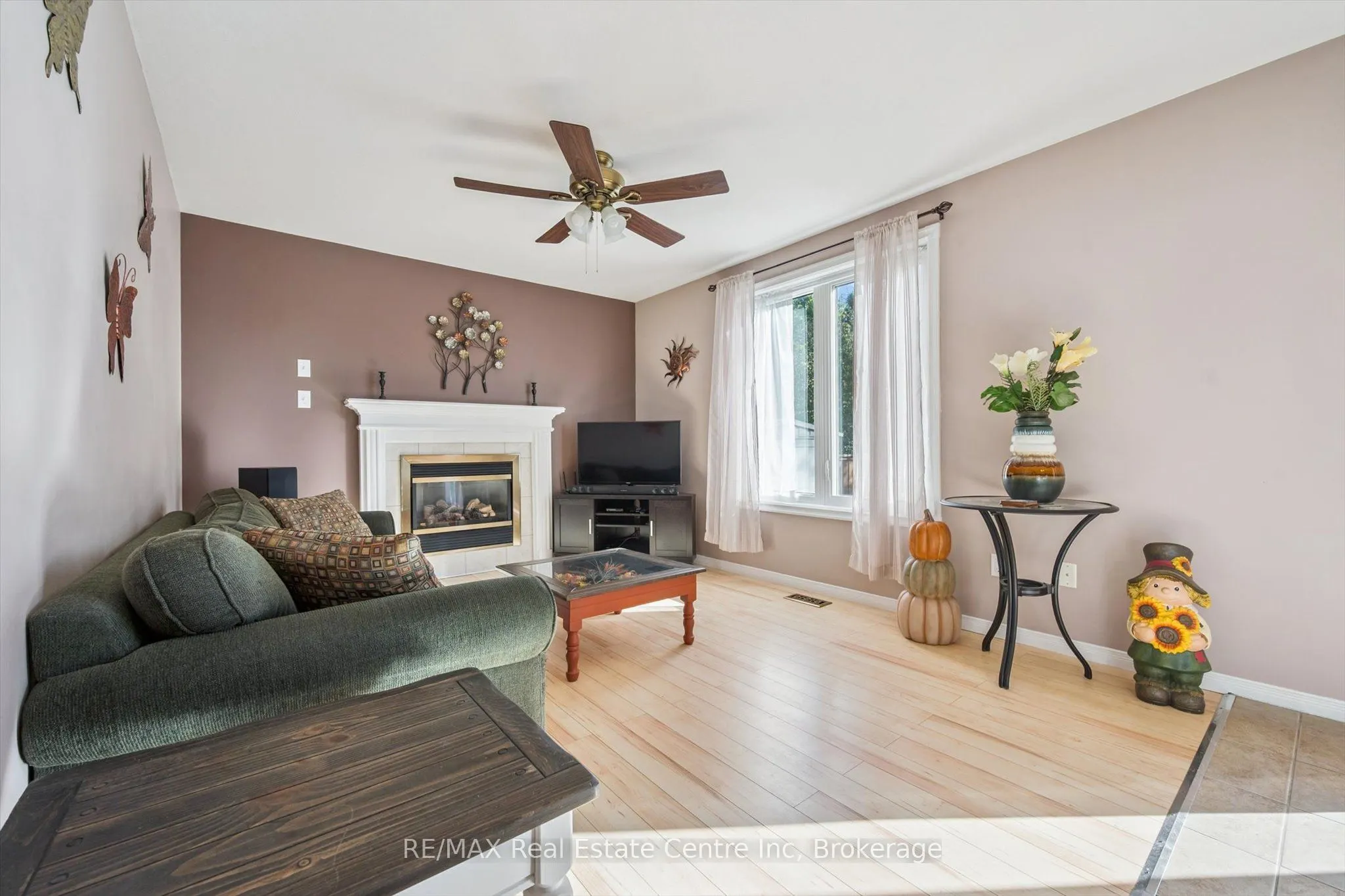 80 Clairfields Drive W