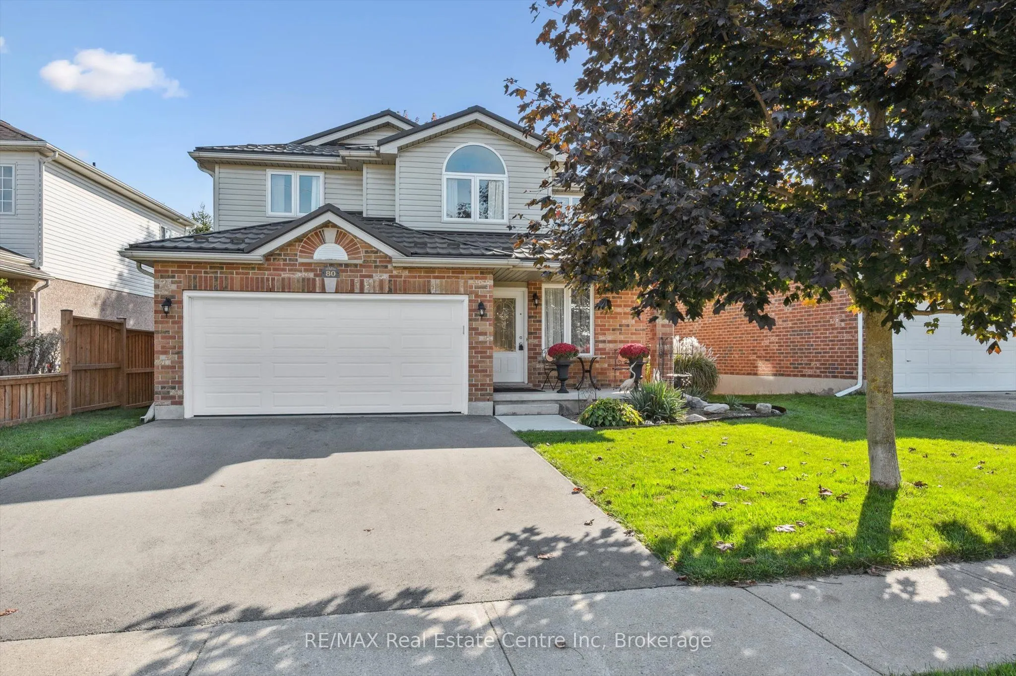 80 Clairfields Drive W