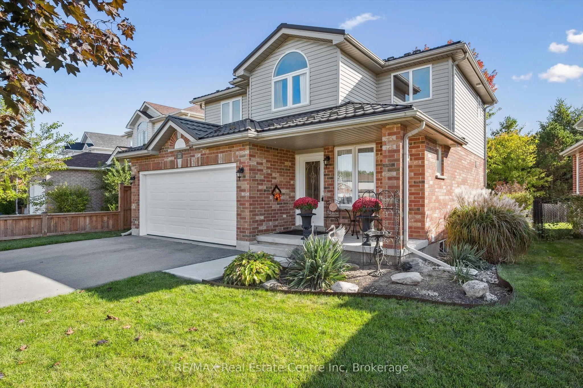 80 Clairfields Drive W