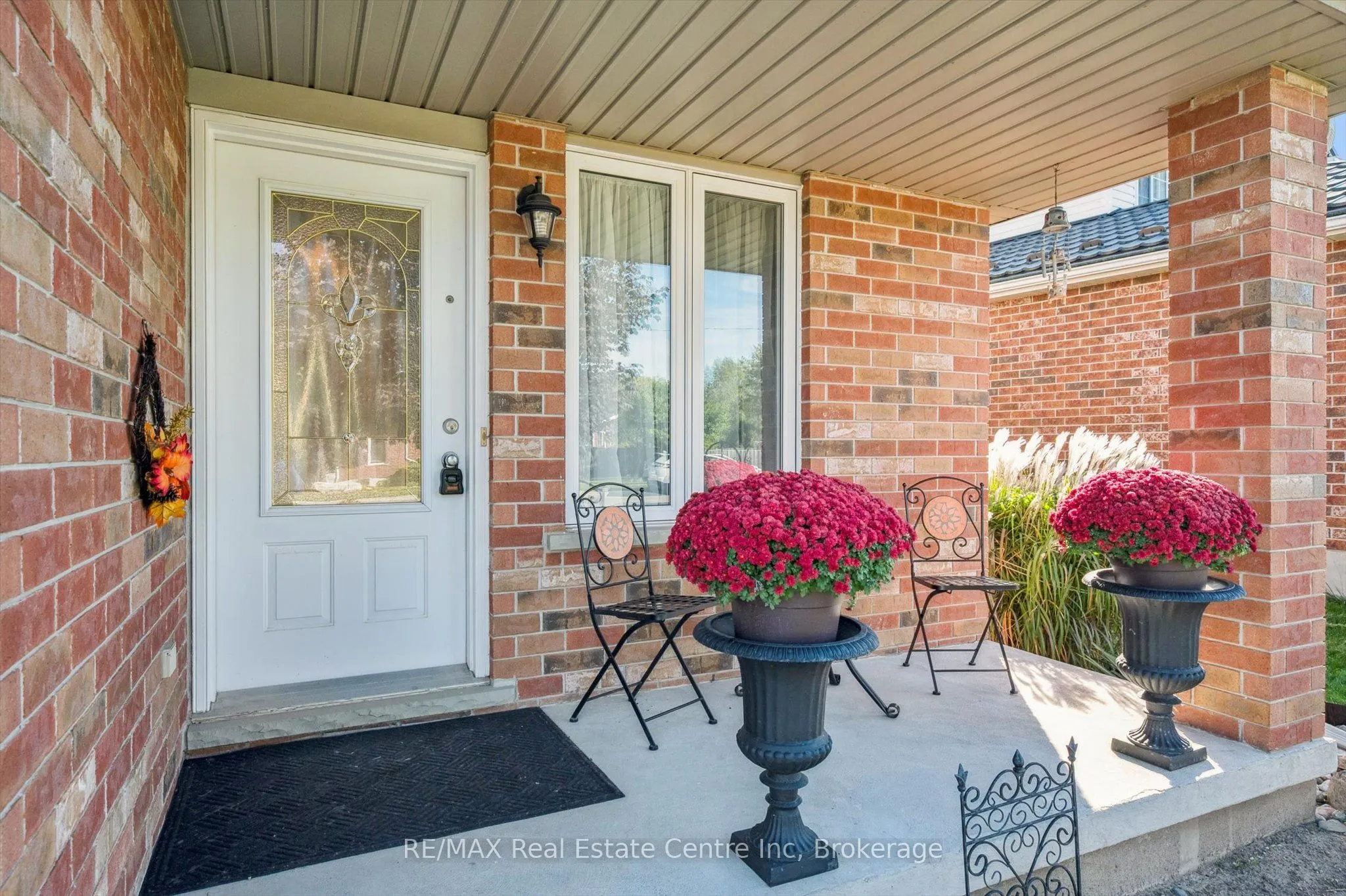 80 Clairfields Drive W