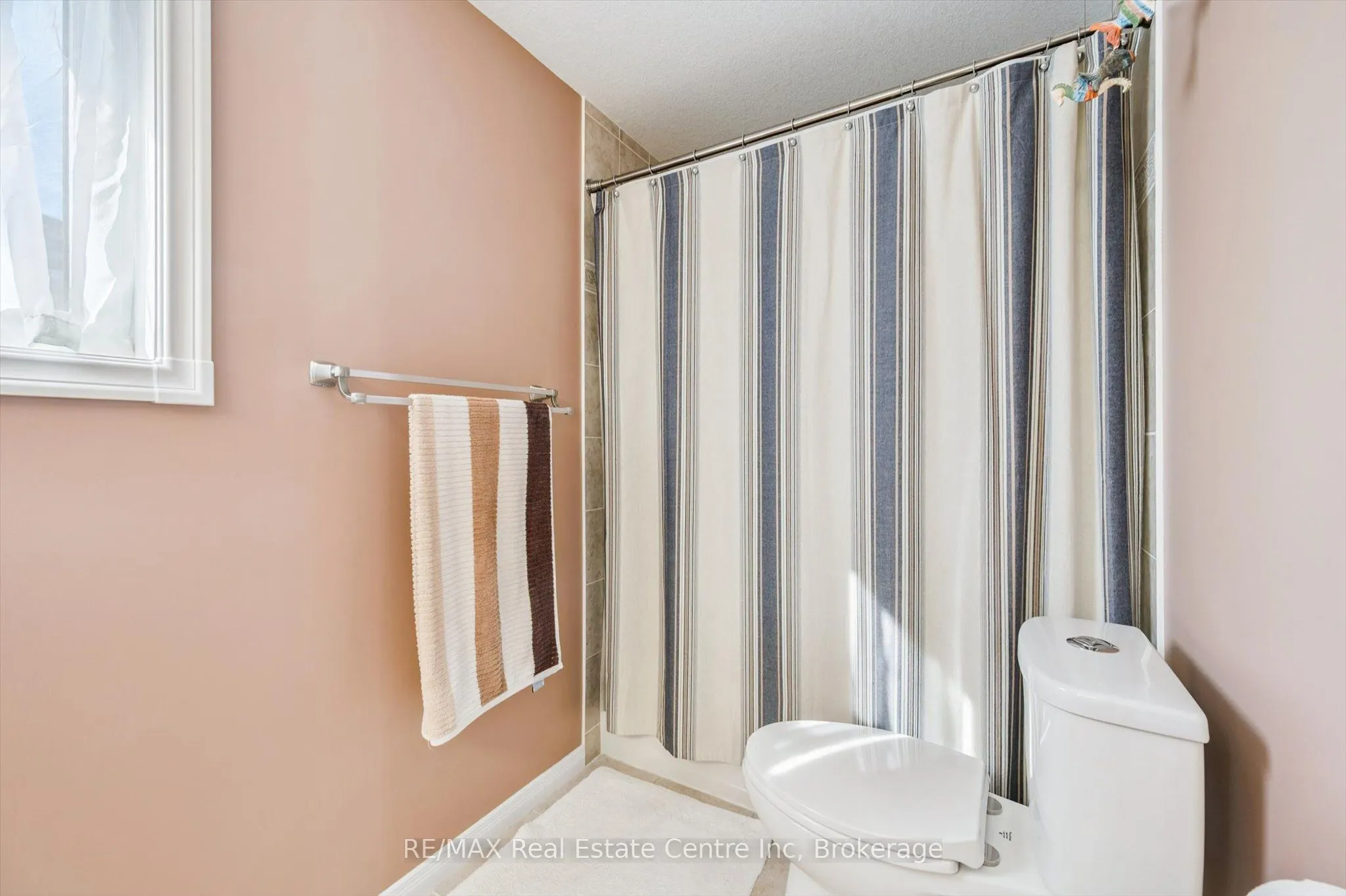 80 Clairfields Drive W