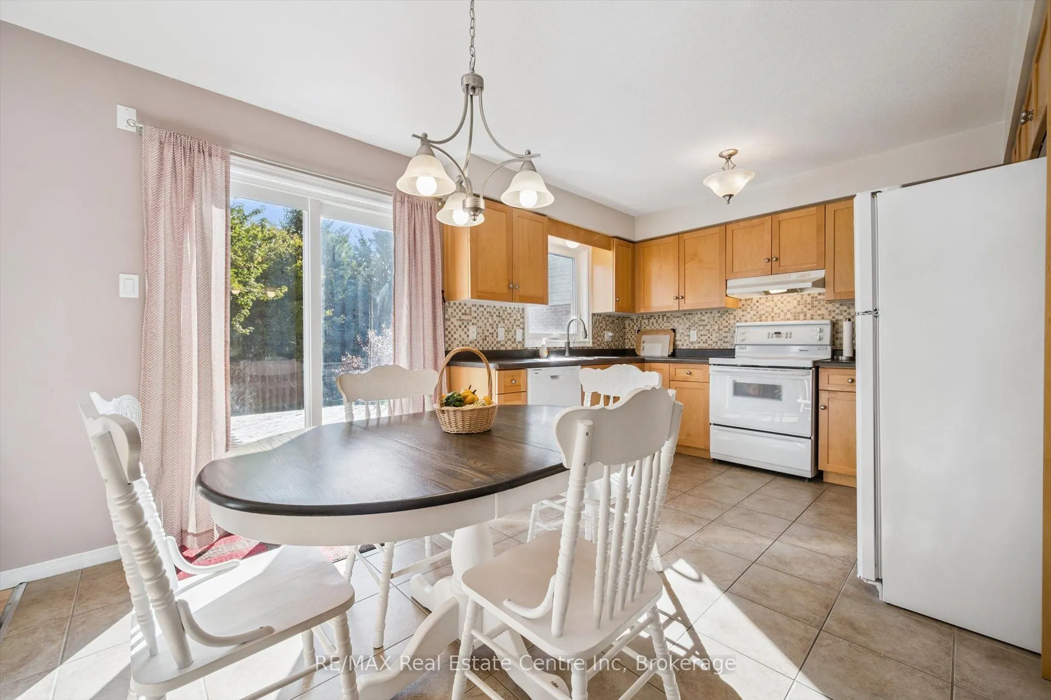 80 Clairfields Drive W