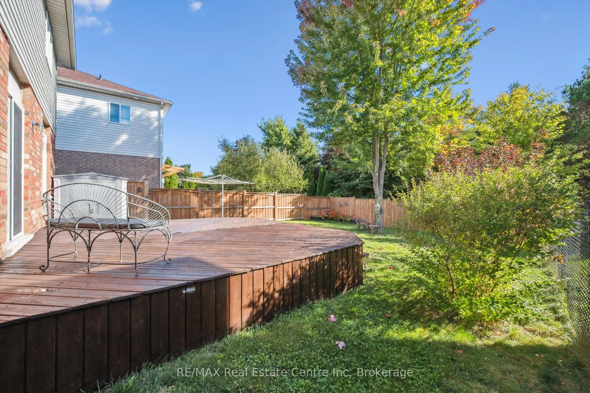 80 Clairfields Drive W