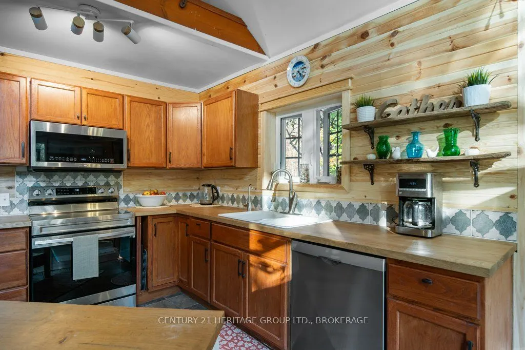 1433 Townline Road