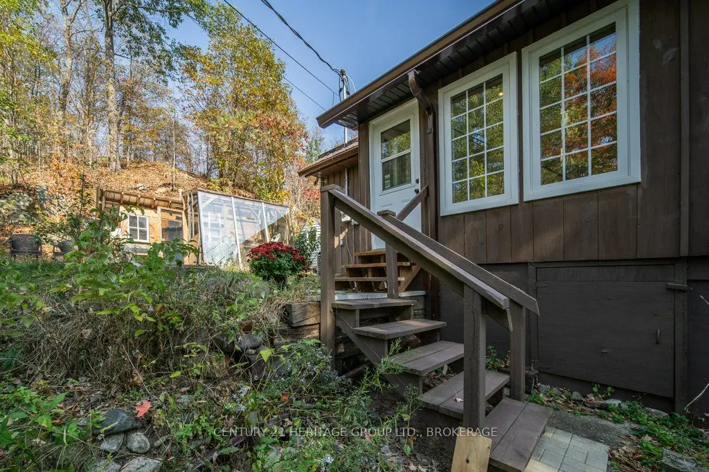1433 Townline Road