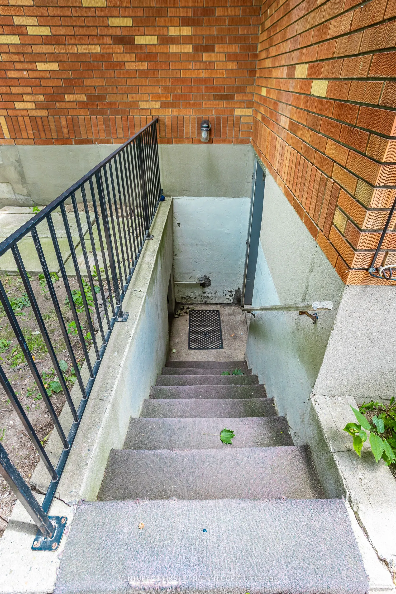 664 Cheapside Street