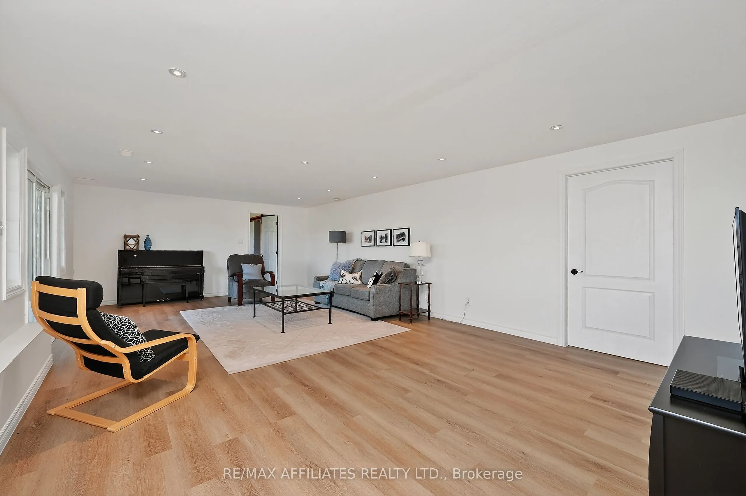 8 Horace Drive