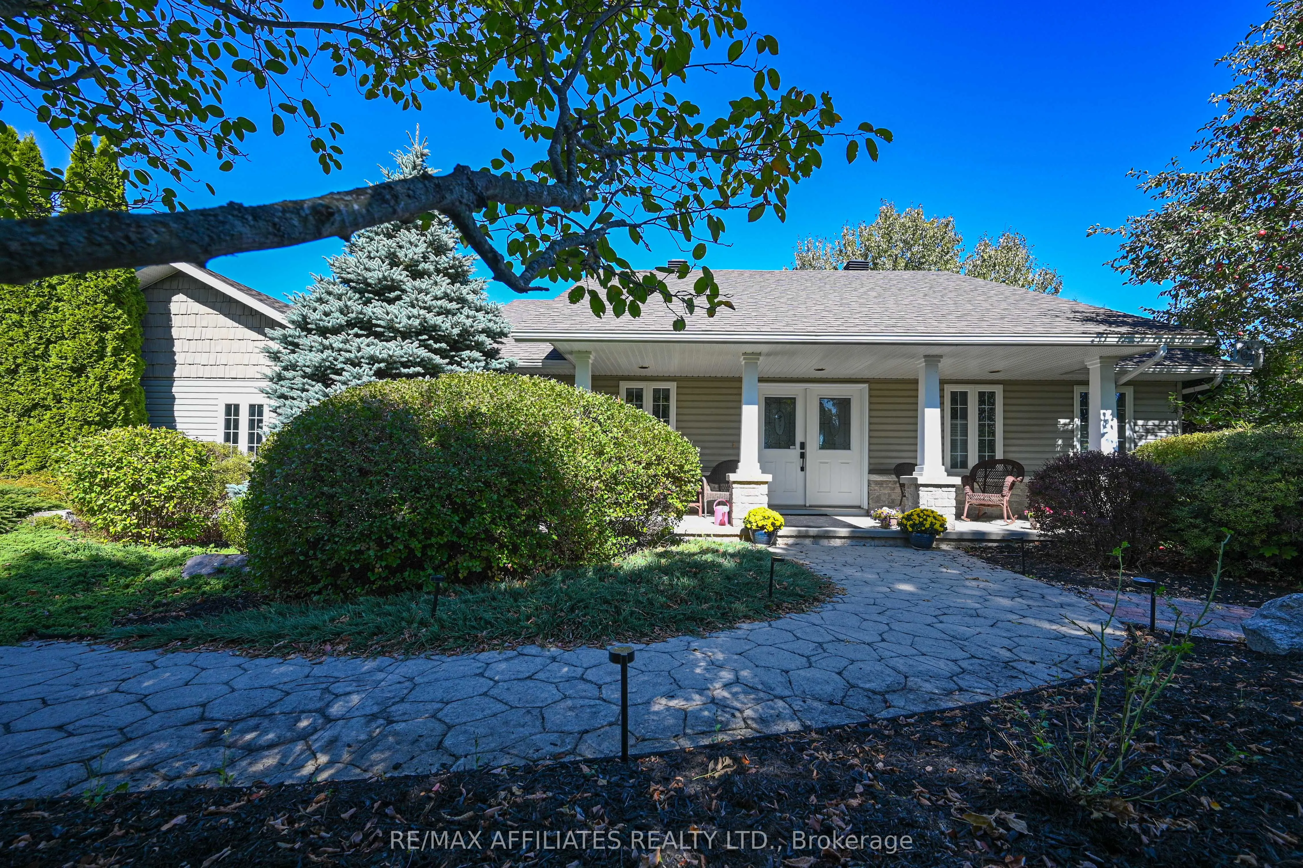 8 Horace Drive