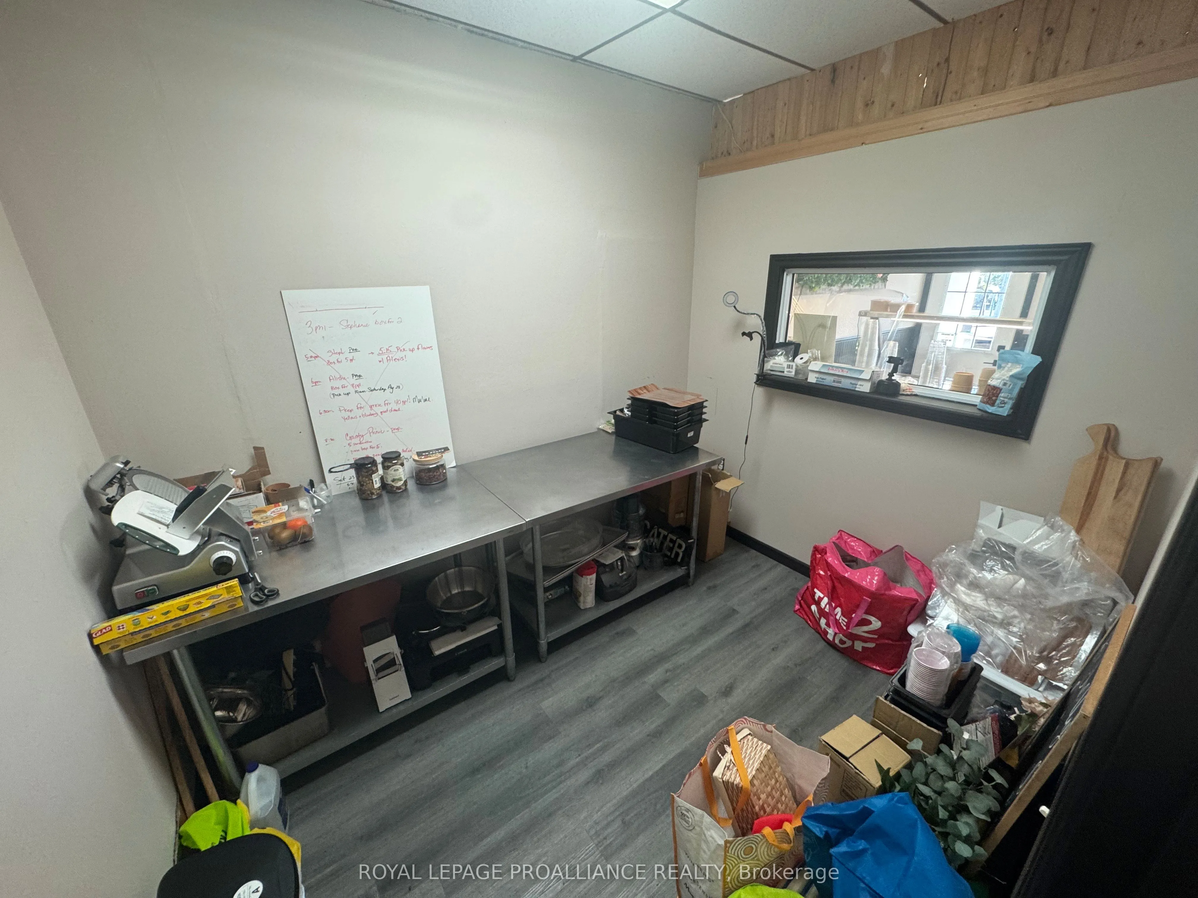 48 King Street NW