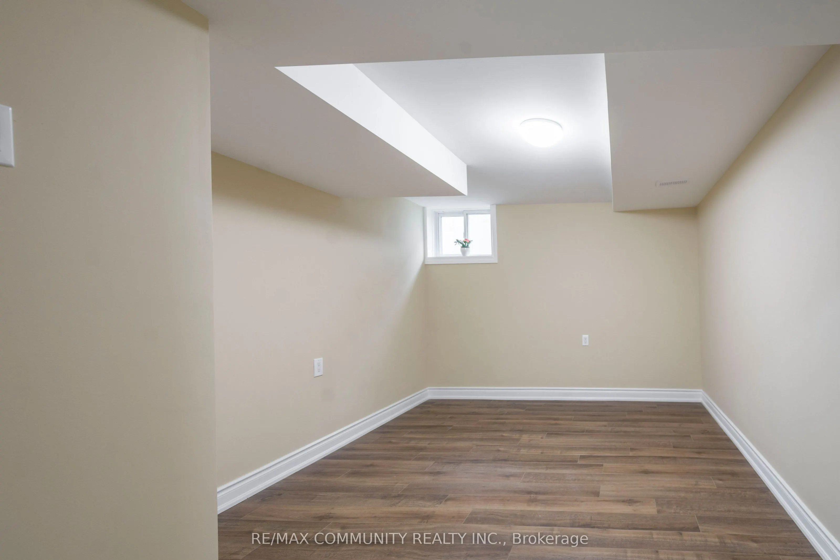 69 Elizabeth Crescent, #Basement